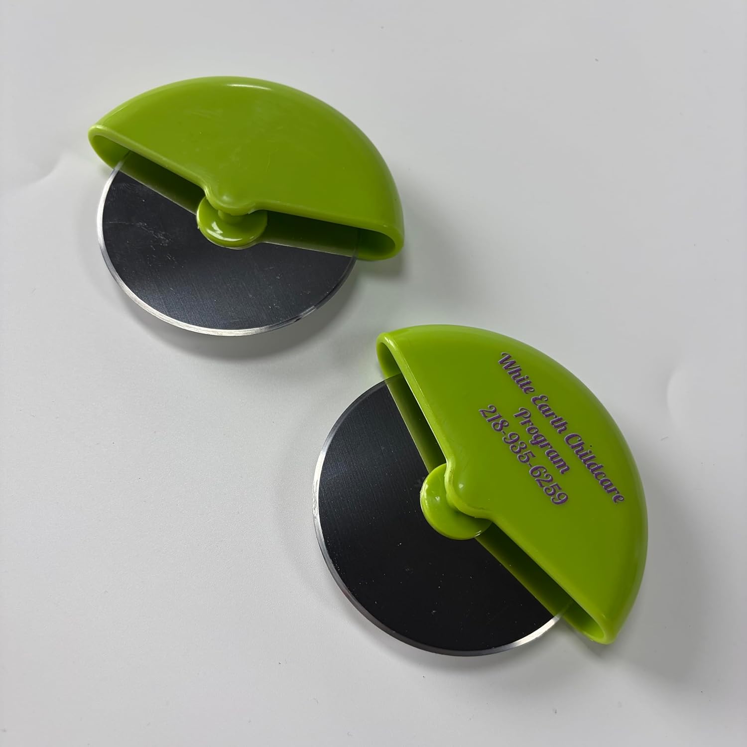Custom Pizza Cutter Wheel – Personalized Stainless Steel & Plastic Pizza Wheel Cutter with Logo, Bulk Promotional Pizza Accessories for Restaurants & Food Service (100)