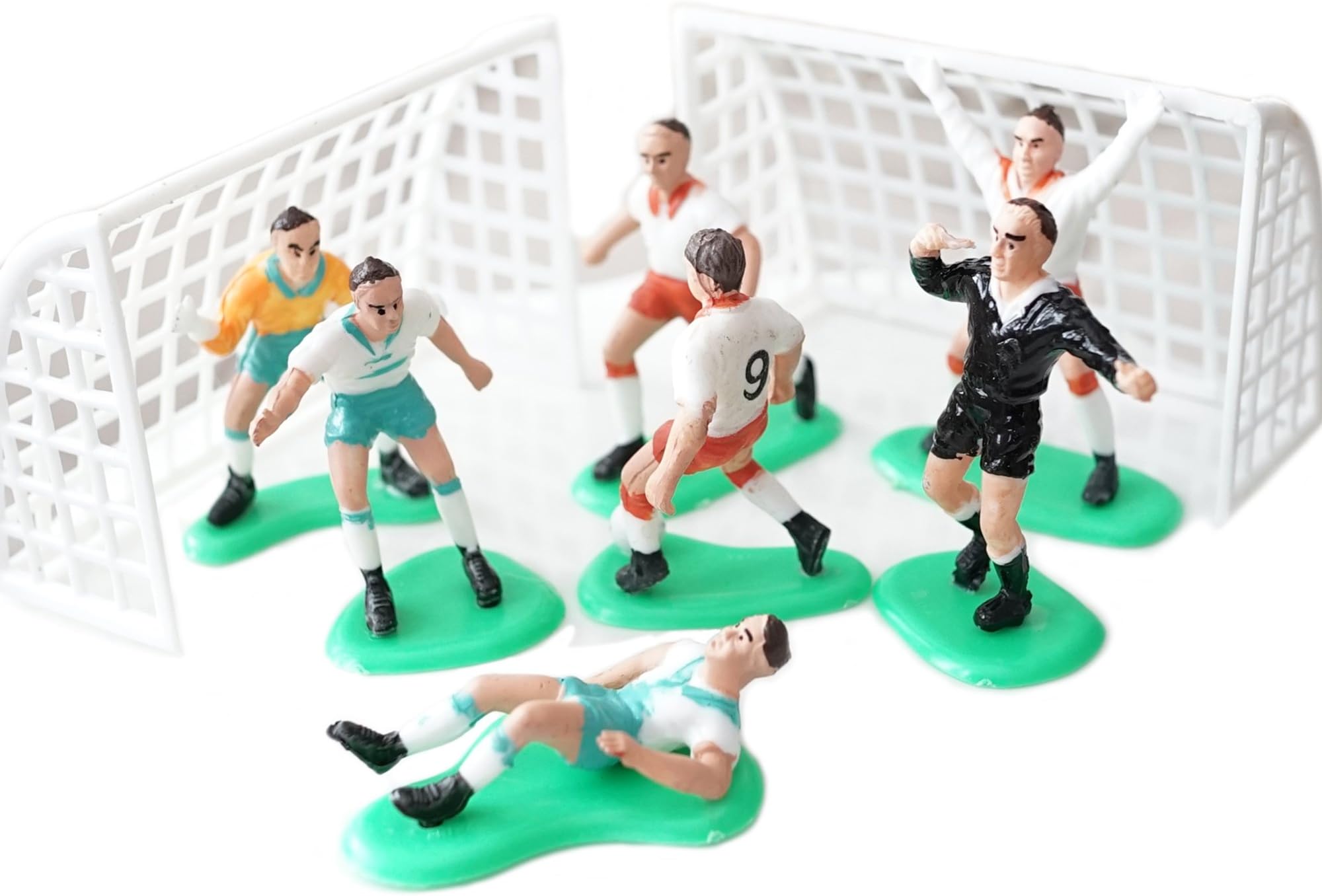 Soccer Team Cake Topper (Includes 7 Players + 2 Goal Nets)