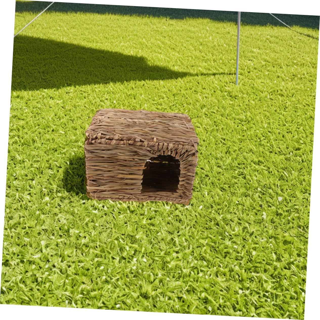 2Pcs Foldable Grass House for Small Animals Hideaway for Guinea Pigs Rabbits Cozy Indoor Outdoor Bunny Nest Sturdy Design Portable Grass Hideout Pet Supplies