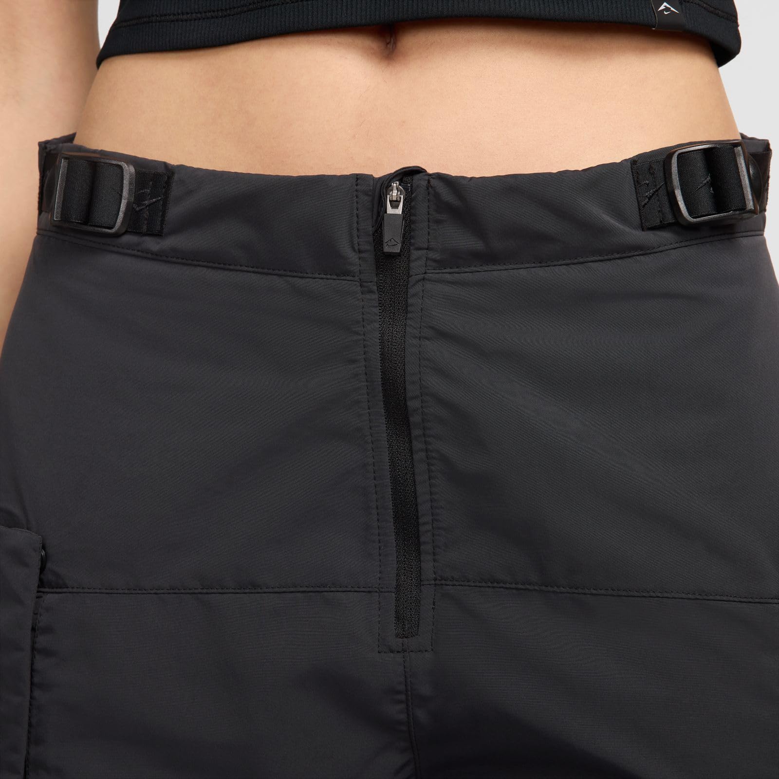 Nike Damen Repel-Laufhose Nike Trail Repel-Laufhose mit Mittelhohem Bund (Damen)