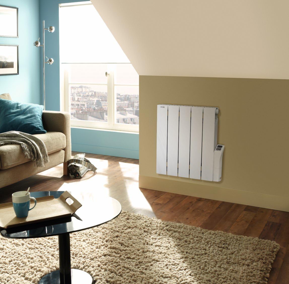 ACOVA ACA50040040 Radiator installed in a room