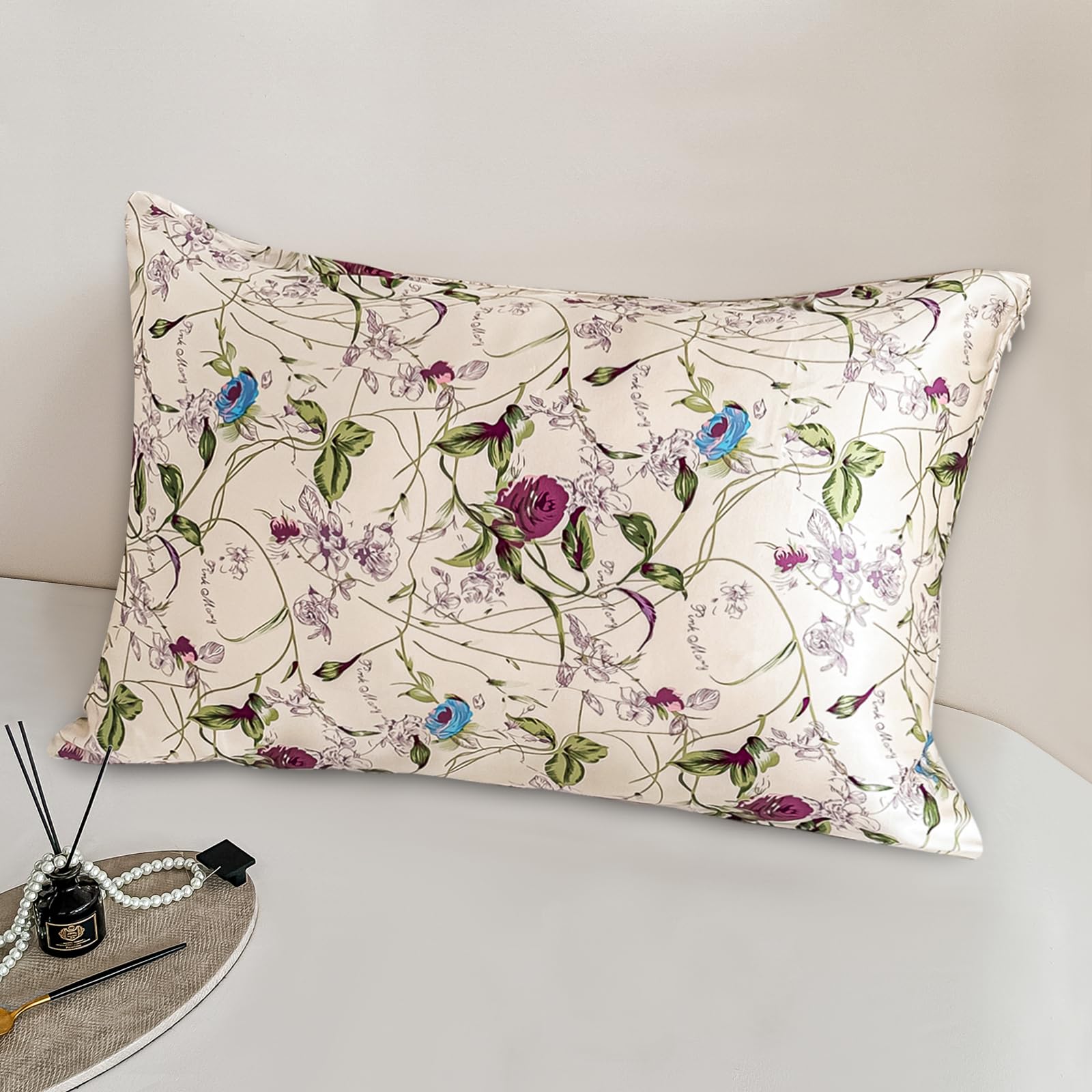 NYCCTOKE Floral Pillowcase