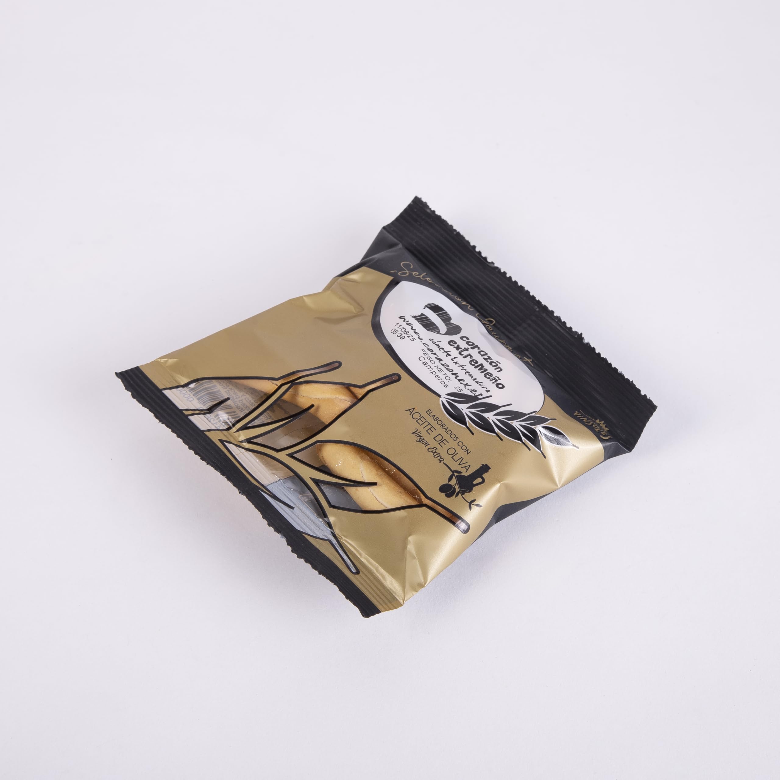 Cesta Lote Pack Picoteo Botella Vino Tinto Habla de la Tierra Salchichón y Chorizo Vela Ibéricos Queso de Cabra y Crema Artesano 3 Packs Picos de Pan – Regalo Premium Extremadura - CORAZON EXTREMEÑO