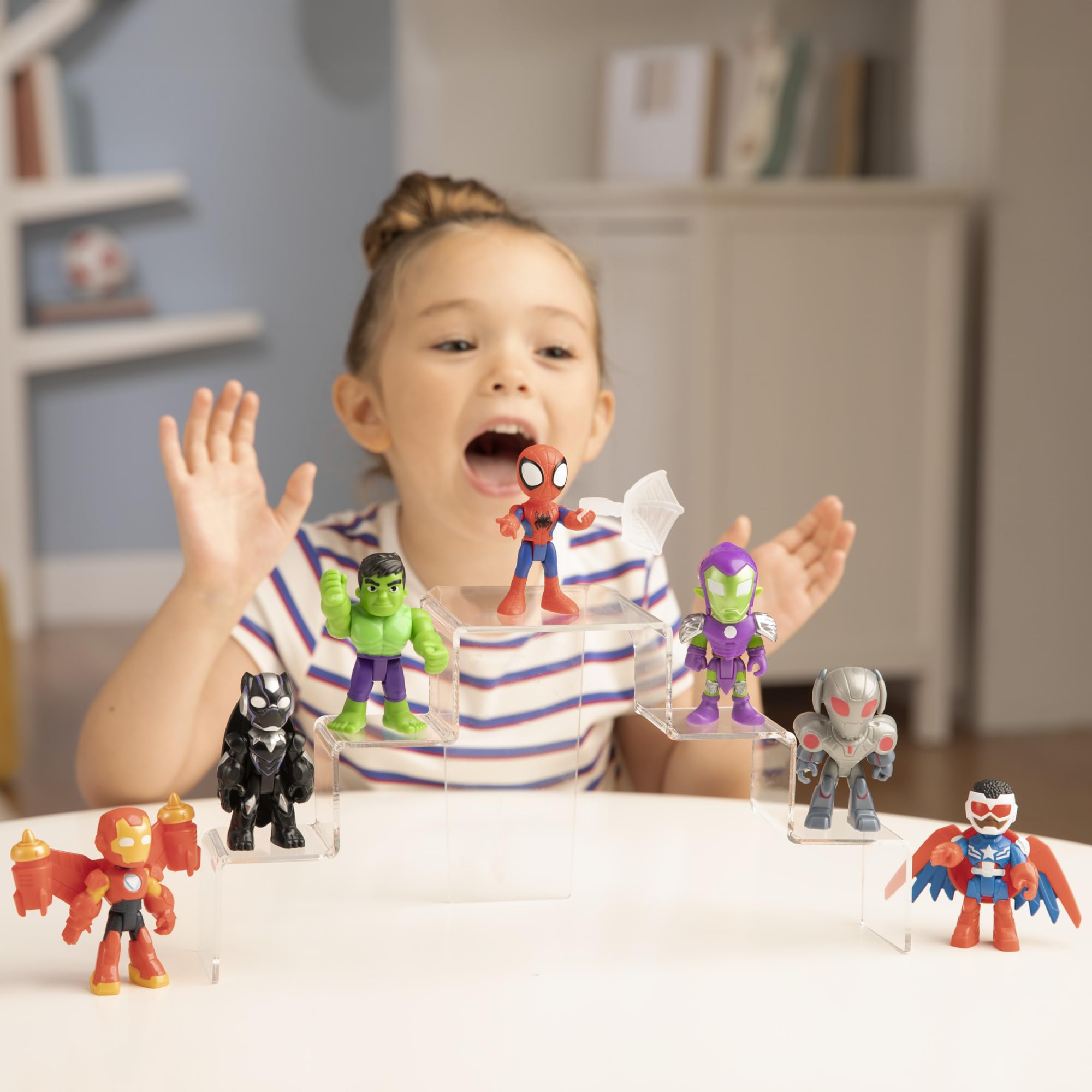Kolekcja Spidey and Iron Man: Avengers Team-Up z postaciami z seriali "Spidey i Super-kumple" oraz "Iron Man and His Awesome Friends" Marvela