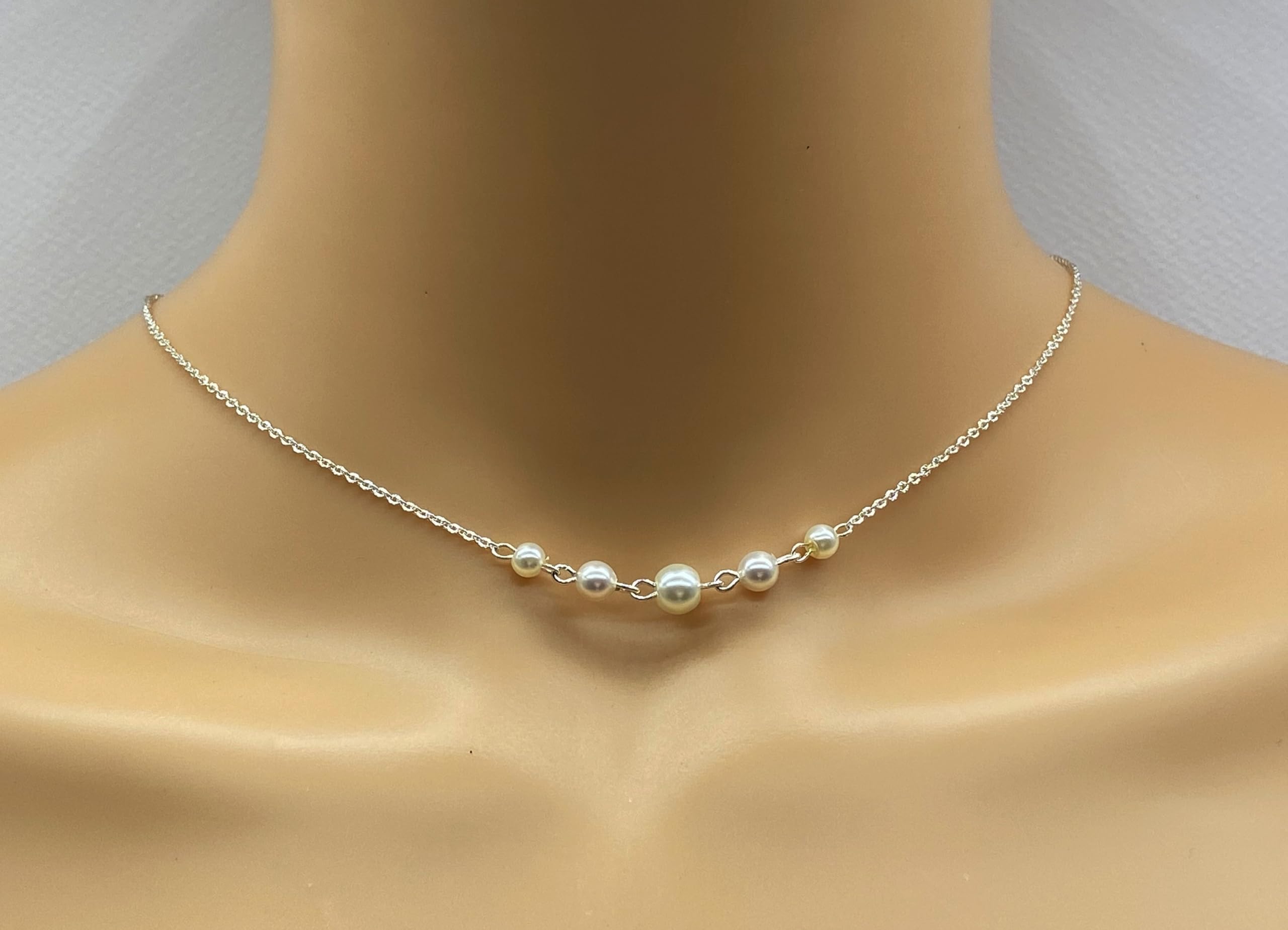 Collier de dos mariée, chaine fine et perles nacrées ivoire, collier mariée robe dos nu, collier avec pendentif de dos, bijoux de dos mariage