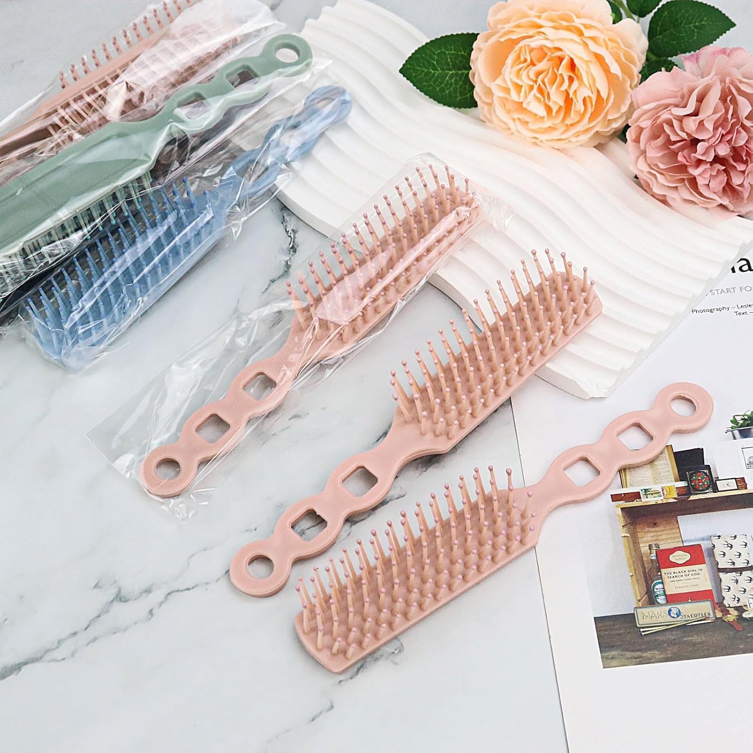 200 spazzole per capelli sfuse per senzatetto, confezionate singolarmente, per capelli ricci e ondulati, per acconciature, districanti, adatte per rifugio, hotel (colorate)