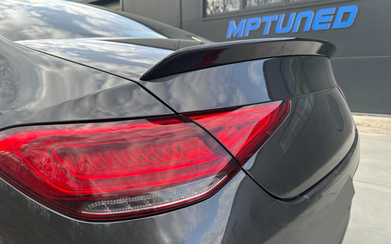 MpTuned Spoiler posteriore MB C257 nero lucido per bagagliaio CLS classe C257 2018-2023 anno modelli Performance Tuning Restyling