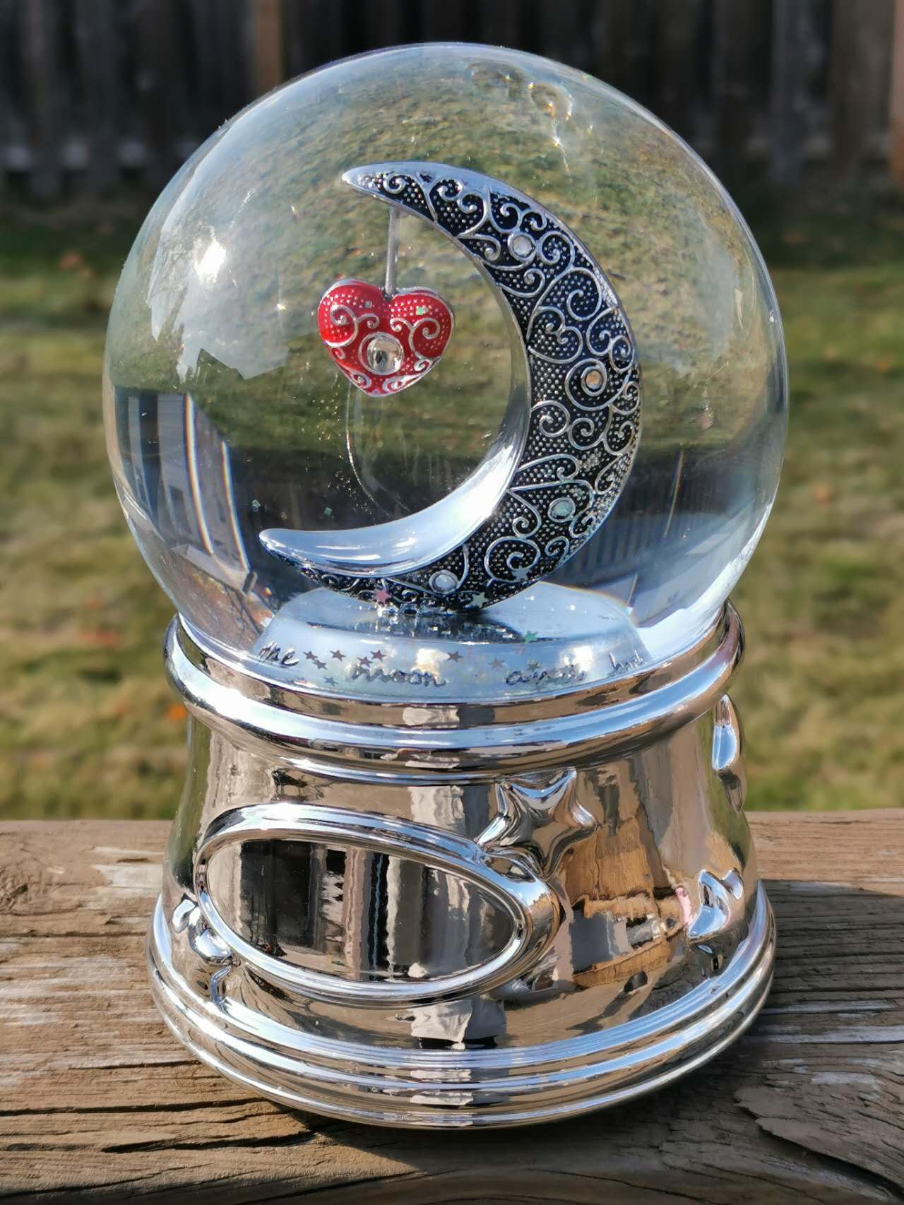 Globo de nieve musical personalizado para solucionar la falta de regalos originales y duraderos
