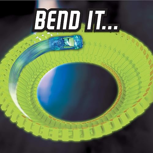 Miniatura 6 de Ontel Magic Tracks Rocket Racers - Juego de carreras con control remoto contra Pace Car (MTRR-MC4/2)