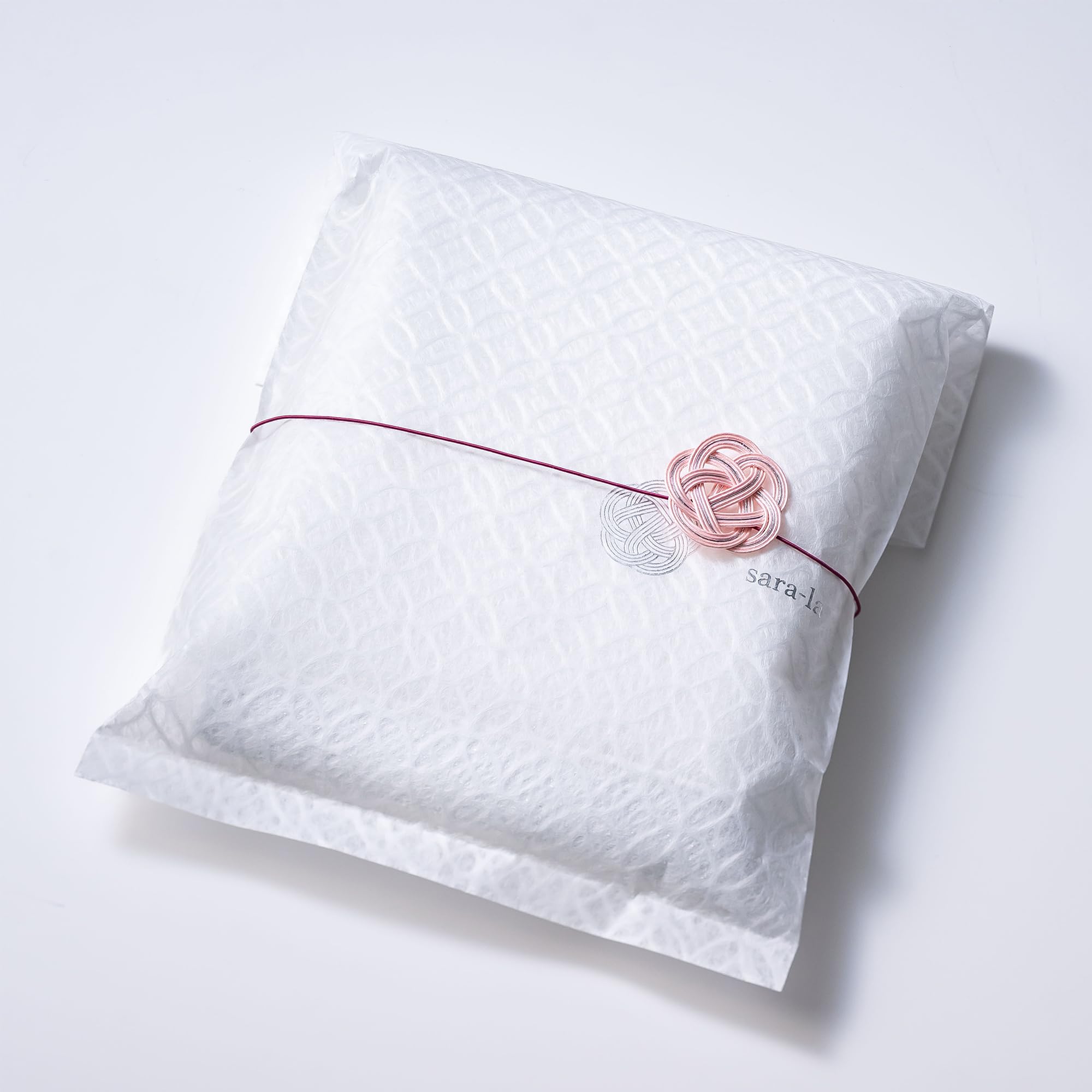 新品未開封　今治タオル　sara-la (さらら) 縁-en- ホワイト化粧箱 Amazon | 賞品 今治タオル タオルセット フェイスタオル ギフト 綿100