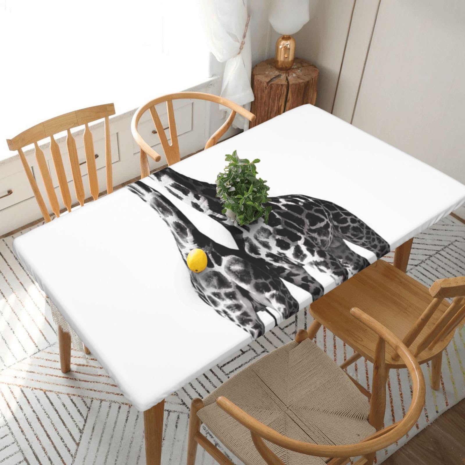 BNVSADC African Giraffe Printed 5FT Tablecloth Polyester Kitchen Water Resistant Table Cloth Dining Table Decoration Table Covers, 152x76 CM