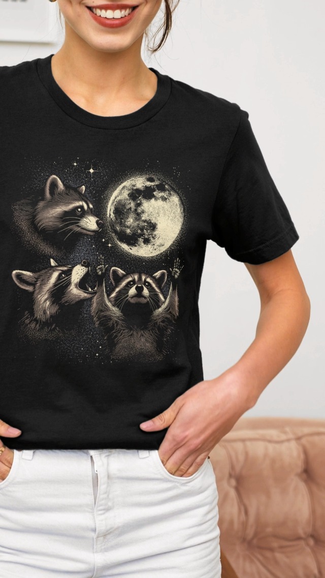 Amazon.com: Tree Raccoon Moon Shirt Raccoon Howling At Moon Trash