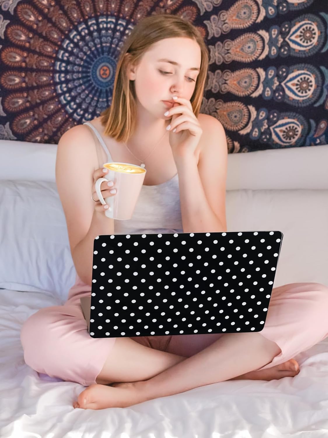 Seorsok Compatible with MacBook Air 13 Inch Case 2022 2021 2020 2019 2018 Release A1932 A2179 M1 A2337 Touch ID,Elegant Leather Plastic Hard Shell Case & Keyboard Cover,White Polka Dots Design,Black Air13?A1932 A2179 M1 A2337? Black01