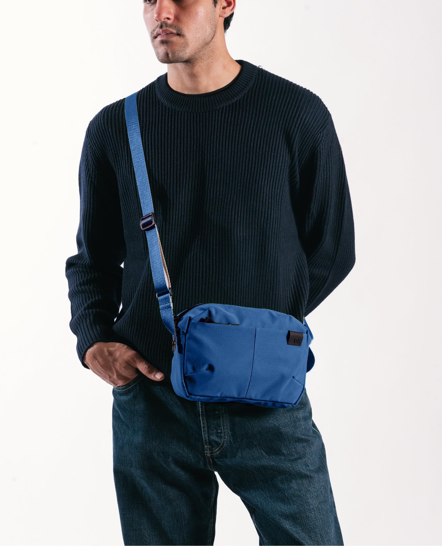 DailyObjects Pivot Sling Crossbody Bag - Lagoon 1