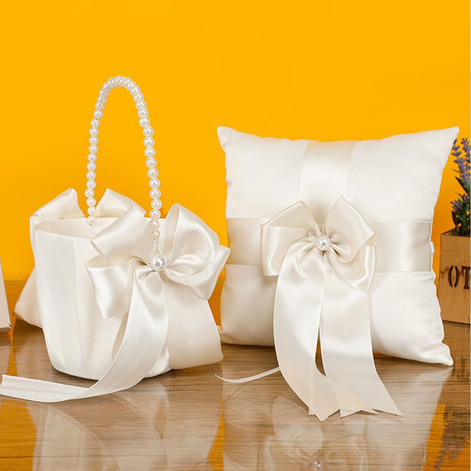 Ensemble Panier De Fleurs Et Oreiller Pour Alliances En Satin Ivoire - Mariage, Cérémonie, Accessoire Déco