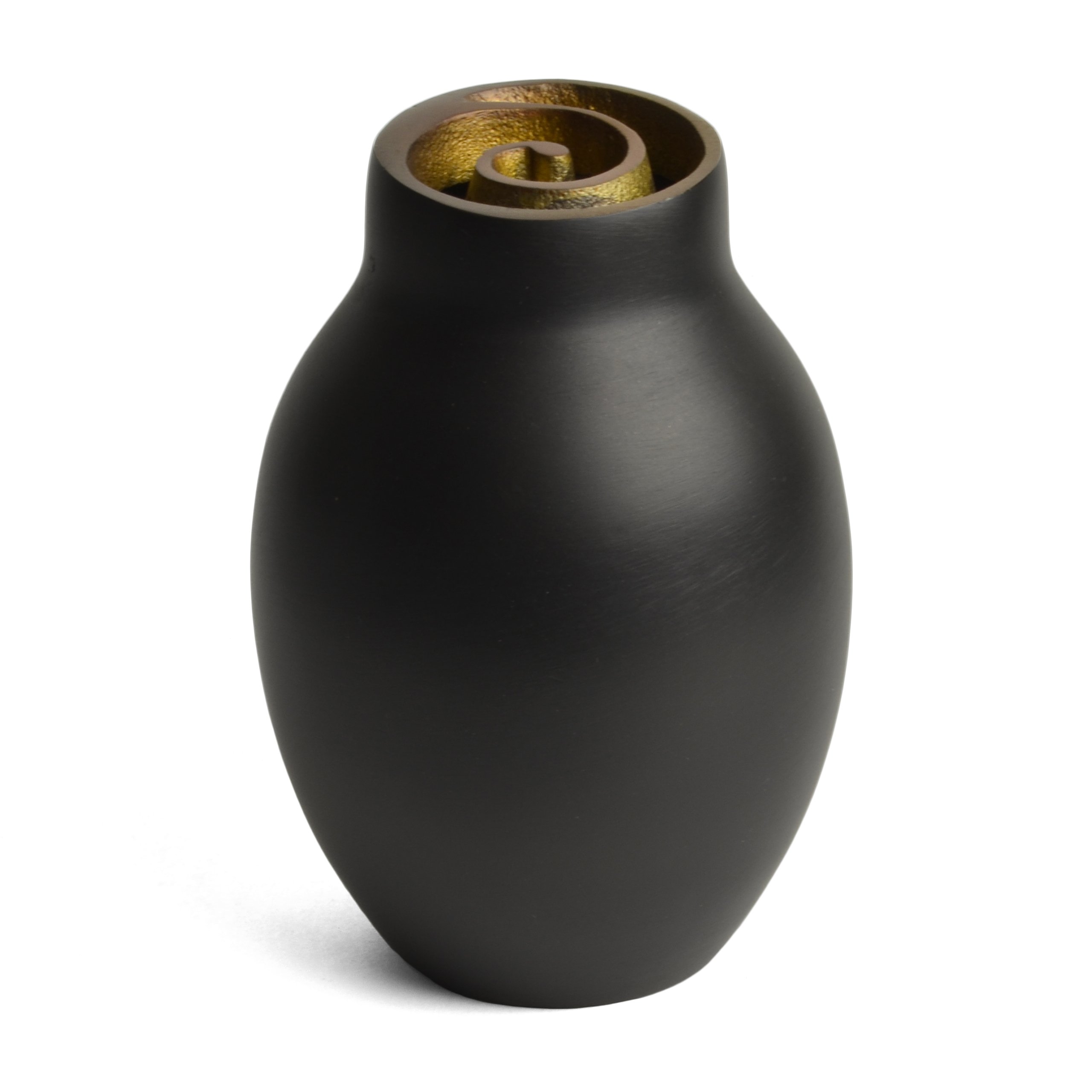 Black Metal Vases Decor For You