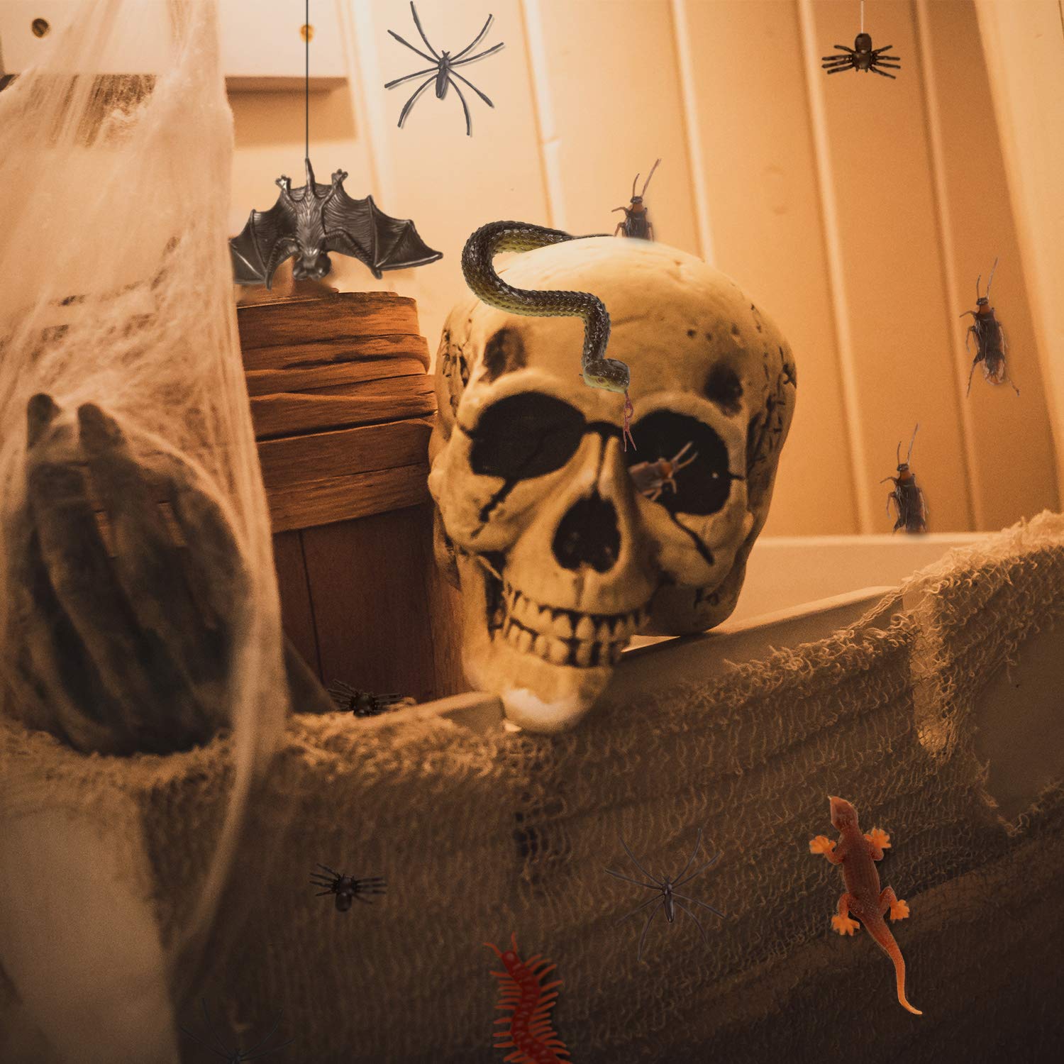 Amaxiu Juego De Insectos Realistas Para Halloween – 44 Piezas De Arañas, Cucarachas, Escorpiones Y Más – Bromas Y Decoración