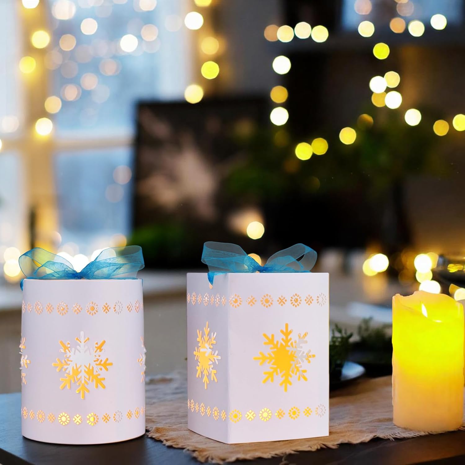 40Pcs Princess Snowflake Hanging Lanterns DIY Set Christmas Snowflake 3D Hanging Lantern Lamp Princess Birthday Paper Lanterns Cutout Square Decor for Xmas Tree Wedding(Light Not Included)