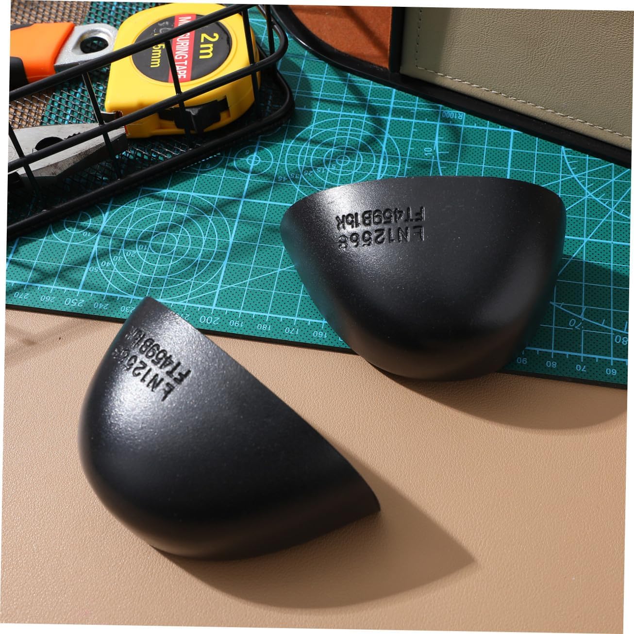 NUOBESTY 2Pairs Toe Caps for Shoes Durable Safety Toe Protectors for Work Boots Comfortable and Easy to Use for Various Work Environments Prevent Accidental Smash