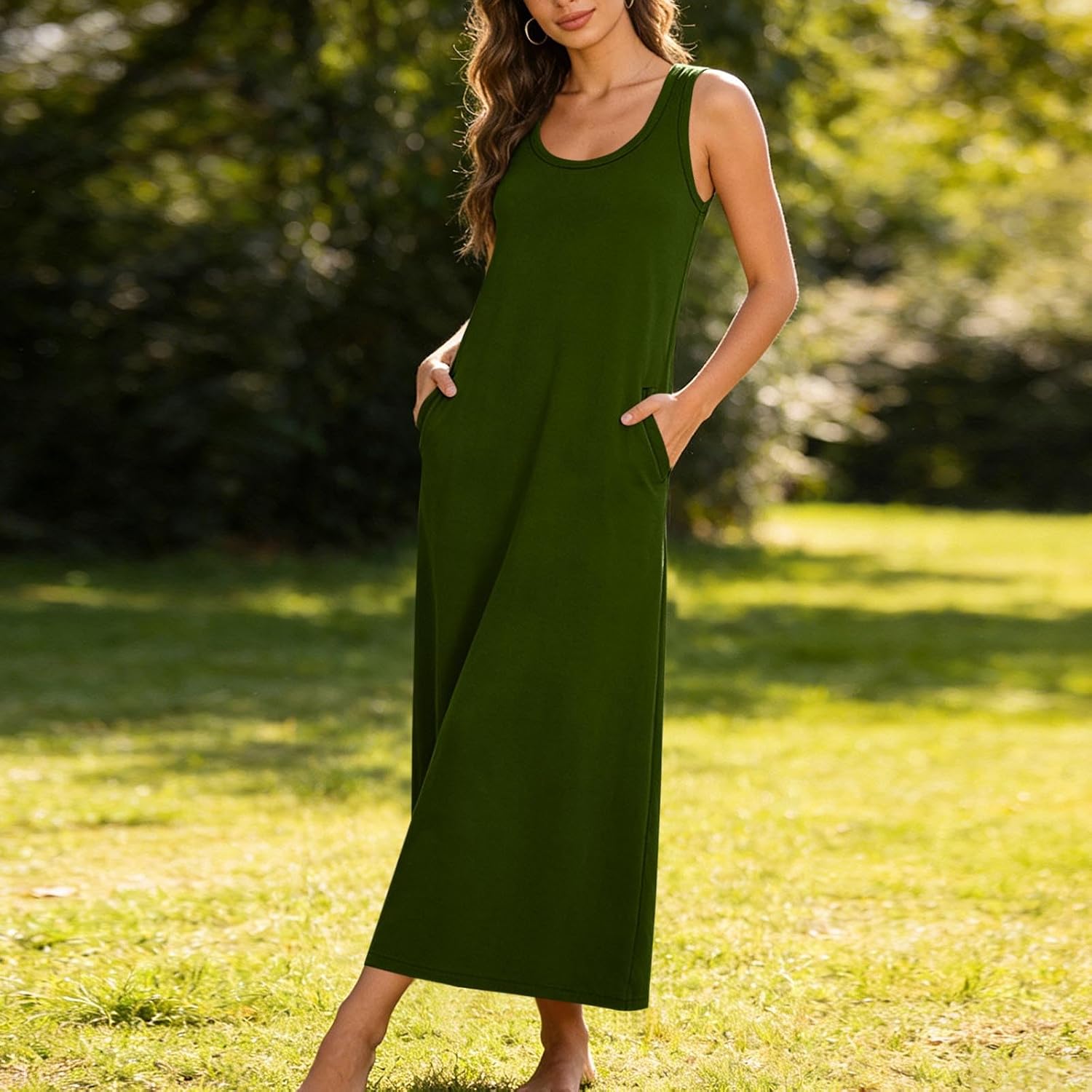 Women's Summer Dresses Sleeveless Casual Fashion Loose Scoop Neck Swing Tank Dress Vacation Beach Dress with Pockets