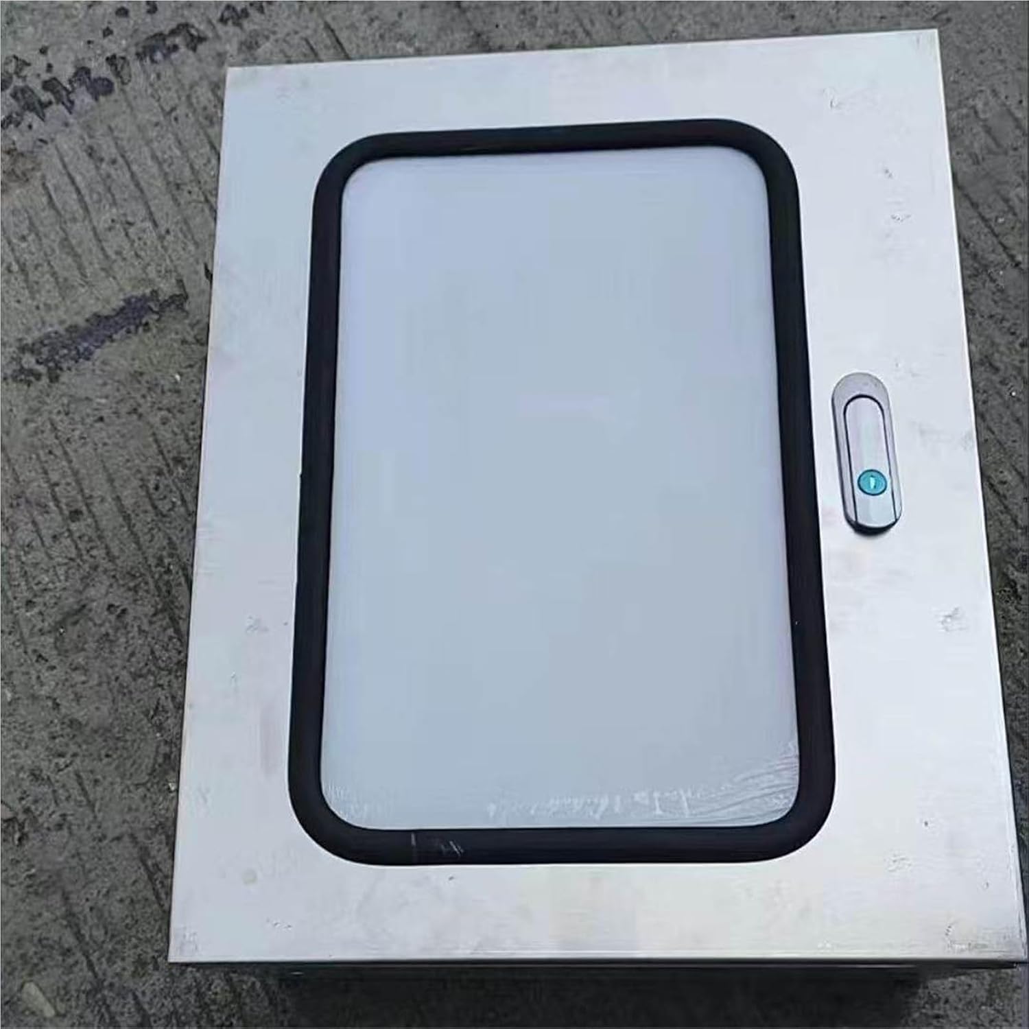 Caja de Conexiones eléctricas de Acero Inoxidable, Caja de Montaje en Pared con Tapa abatible y Ventana de visualización, Caja para proyectos de Interior para electrónica. (HxWxD24x24x8IN/T2MM)