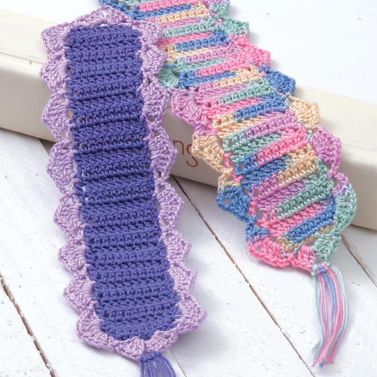 Leisure Arts Crochet Thread Bookmarks Book - Image 3