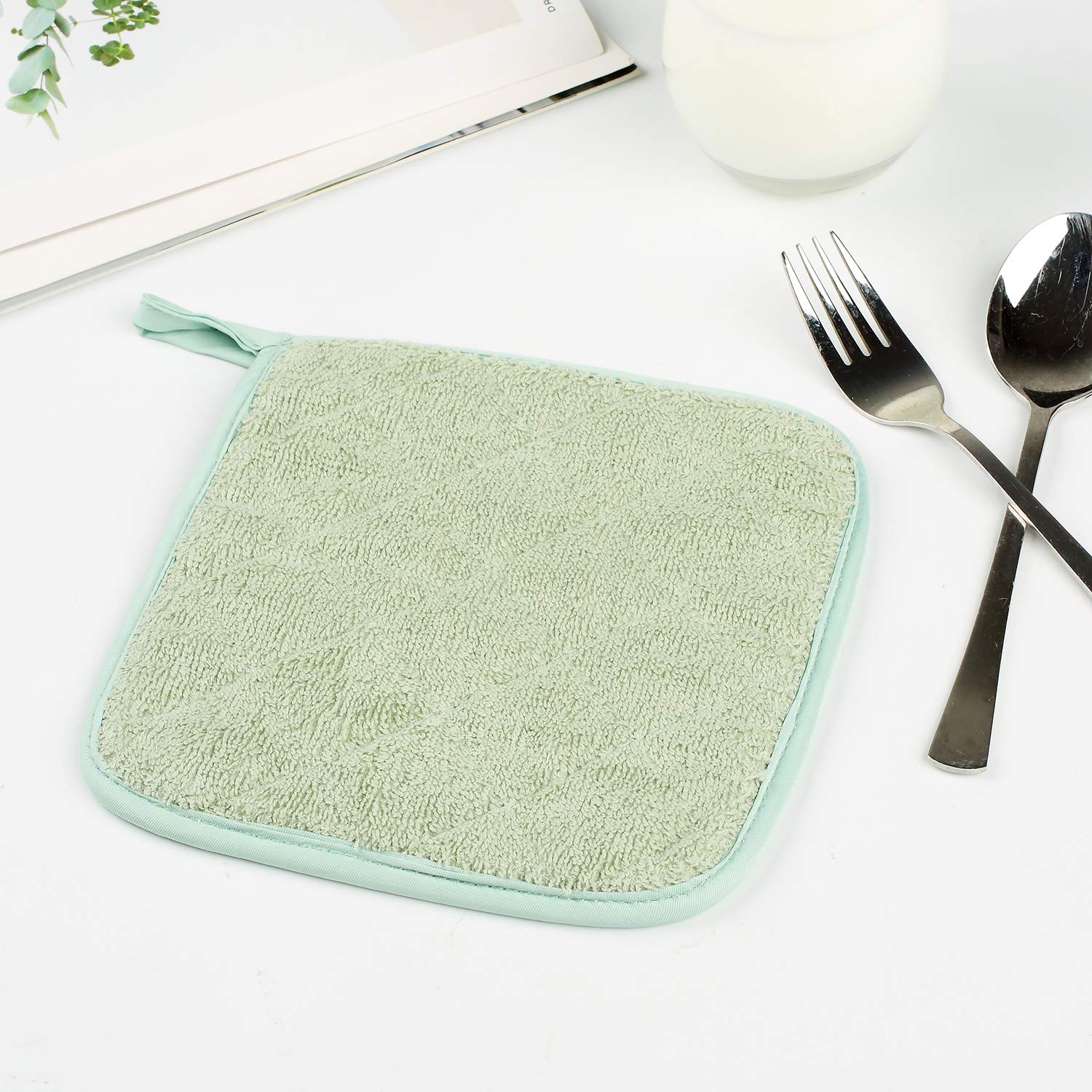 Set di 5 presine da cucina completamente in cotone e in tessuto di spugna termoresistente, ideali per uso quotidiano in cucina e con fornelli e forno Menta Verde