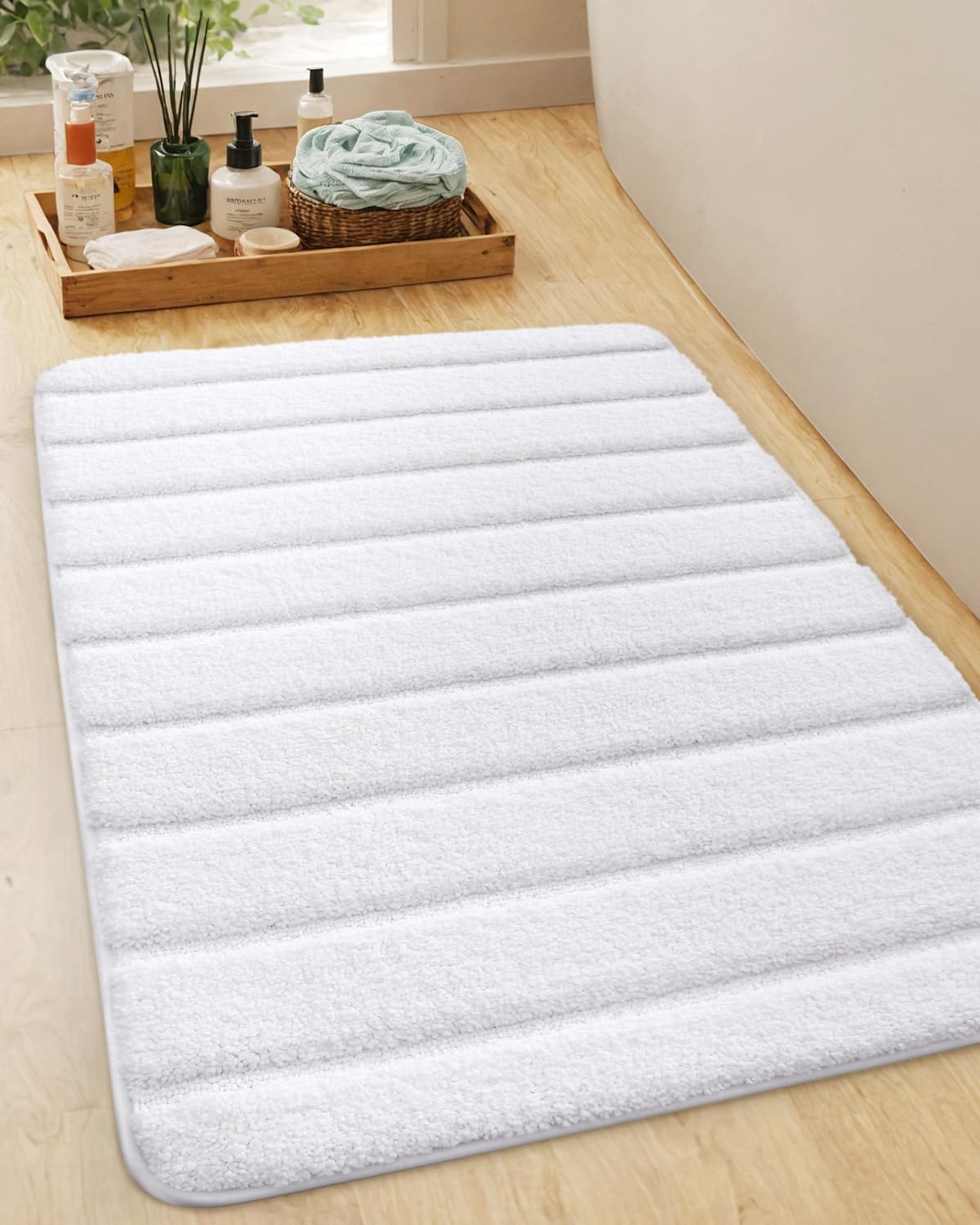 COLOR&GEOMETRY Bath Mat Non Slip 61 x 92 cm,Quick Dry Extra Soft Bathroom Mat for Bathroom Accessories,Microfiber Absorbent Bath Mats for Bathroom,Washable Shower Floor Rugs,White