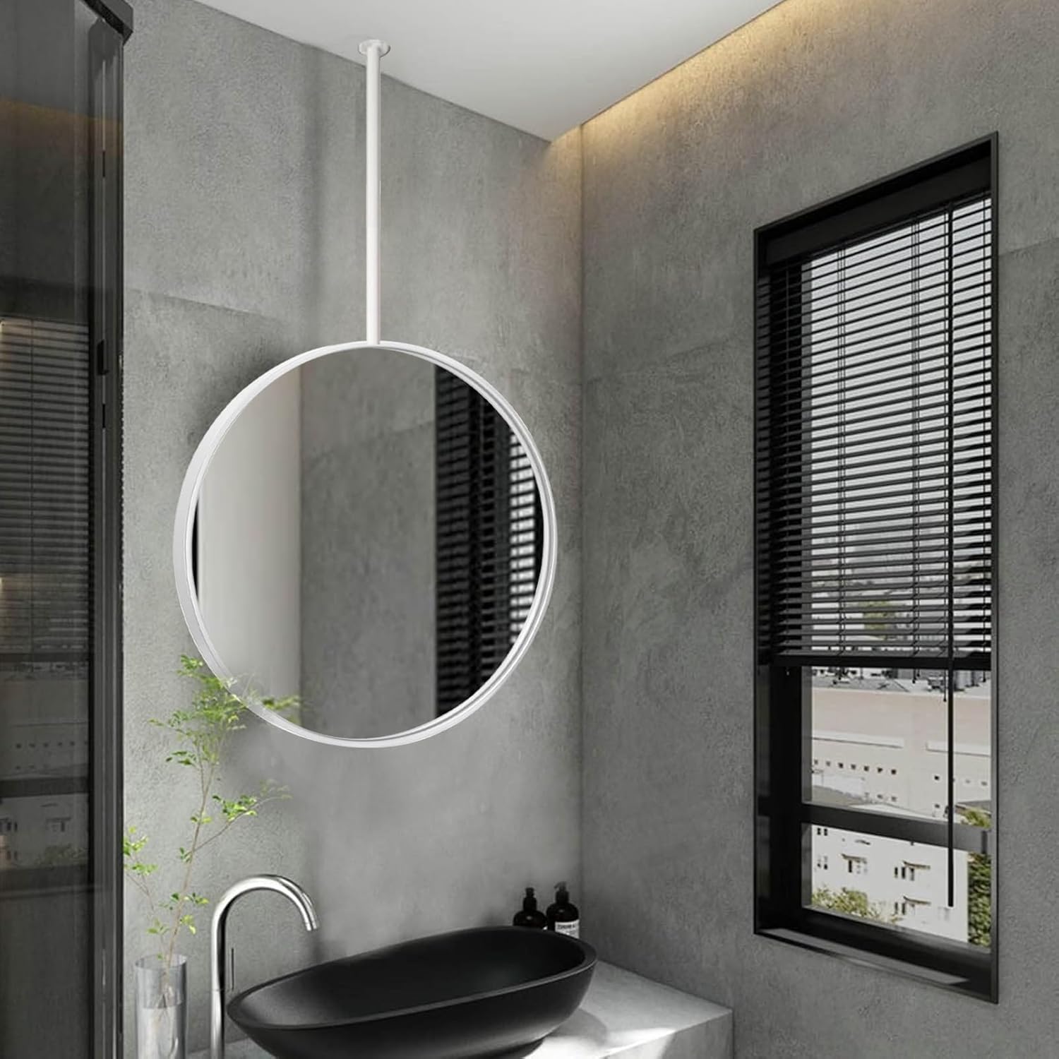 Miroir mural rond avec support réglable aux finitions hôtelières