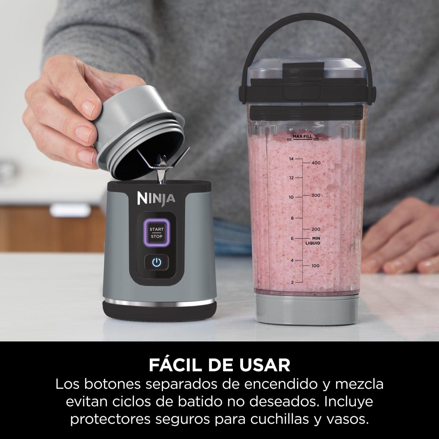 Ninja Blast Batidora portátil, Vaso de 530 ml con tapa antigoteo y boquilla para sorber, Minibatidora sin cable, recargable, smoothies, batidos de proteínas, pica hielo y frutas congeladas, BC151EUBK
