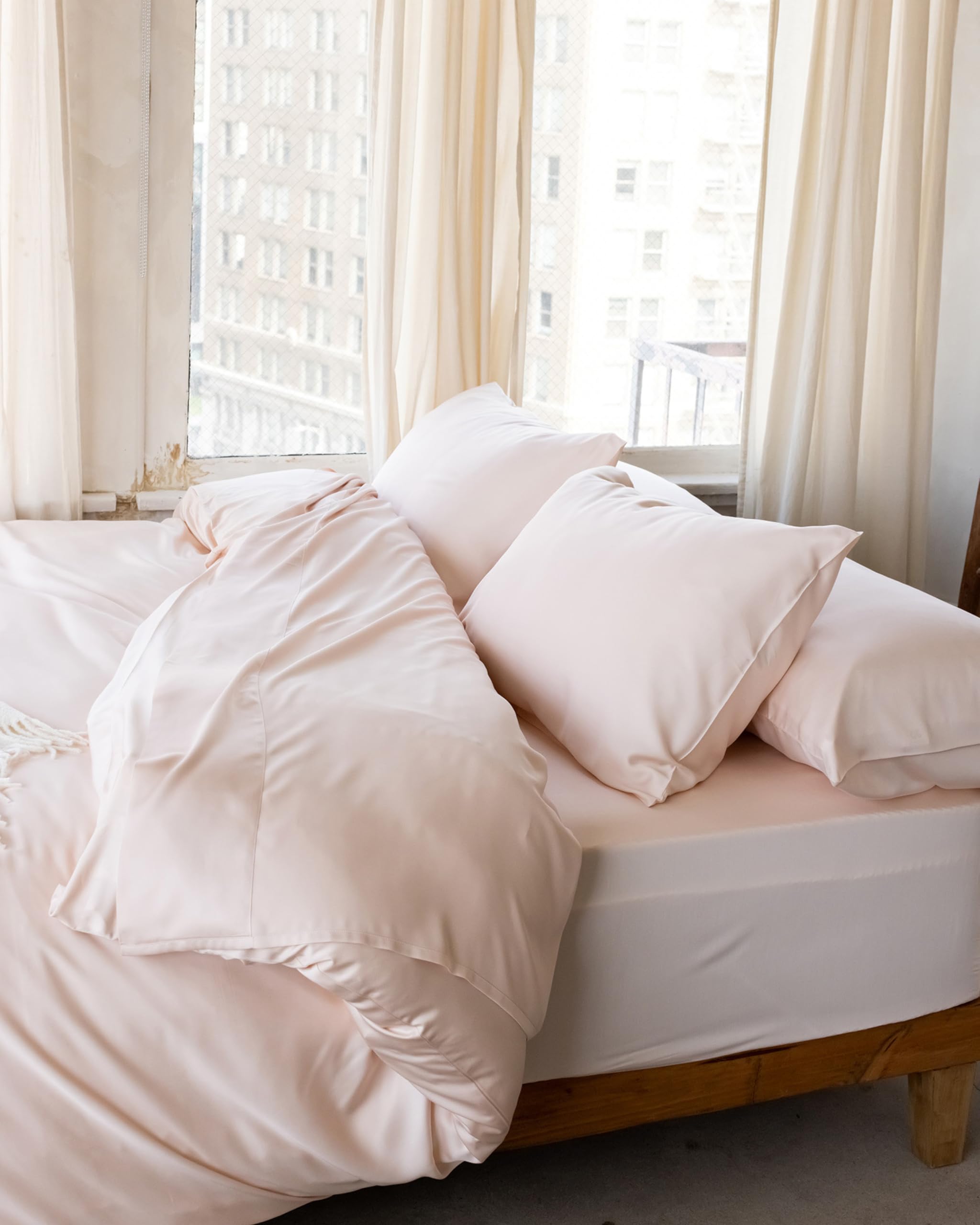 Cozy Earth Luxury Duvet Cover King - 100% Viscose from Bamboo - Ultra-Soft, Cooling & Lightweight Duvet Cover - Temperature-Regulating Bedding with Concealed Zip & Interior Snap Closures - Peony