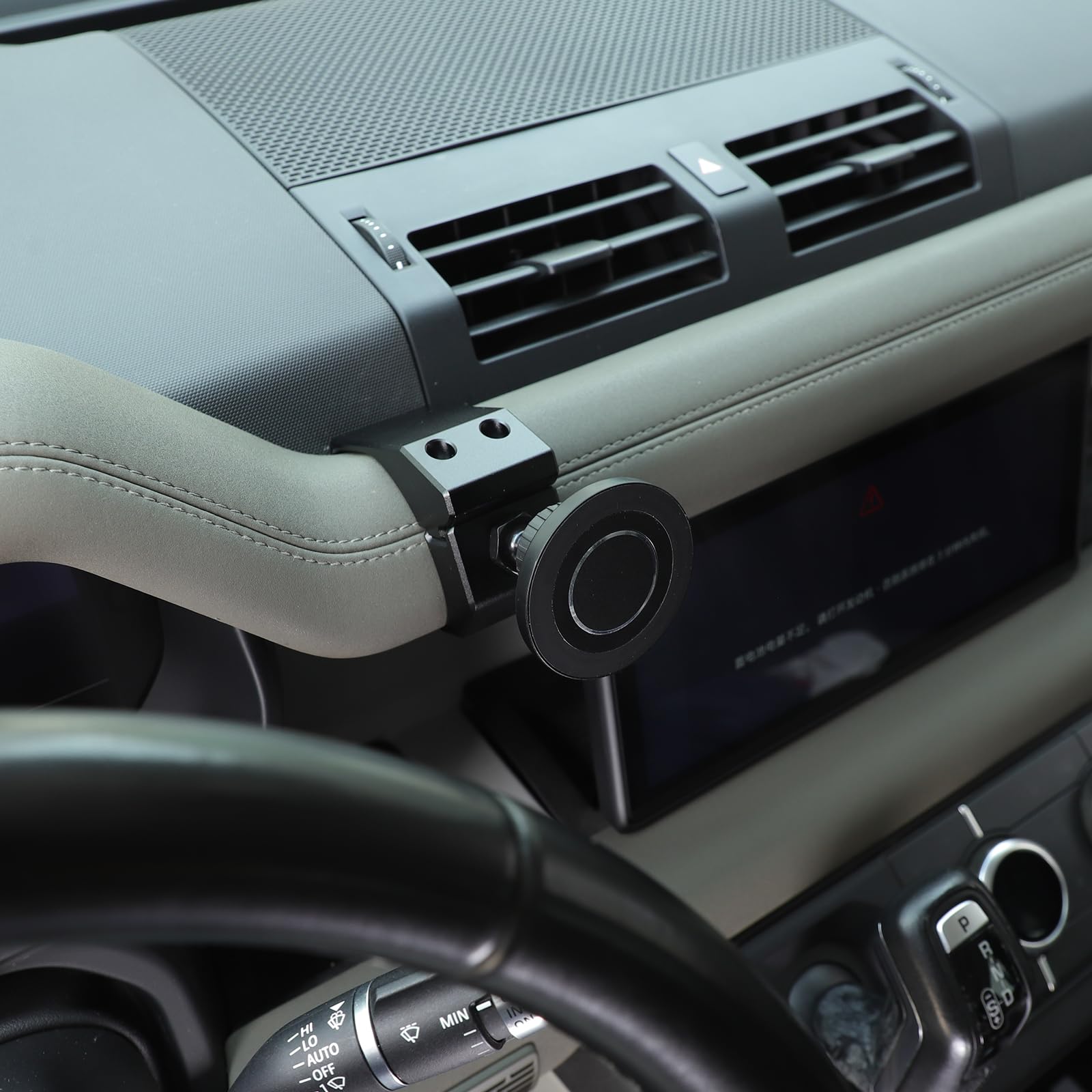 PIUGILH Supporto magnetico per cellulare per auto adatto per Land Rover Defender 2020-2023, adatto per smartphone da 4 a 7 pollici, per accessori Defender