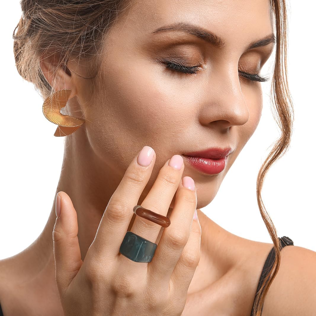 Resin Chunky Rings for Women Multicolor Acrylic Plastic Rings Set Cute Trendy Aesthetic Y2k Statement Rings Thick Dome Heart Knuckle Finger Jewelry - Image 3