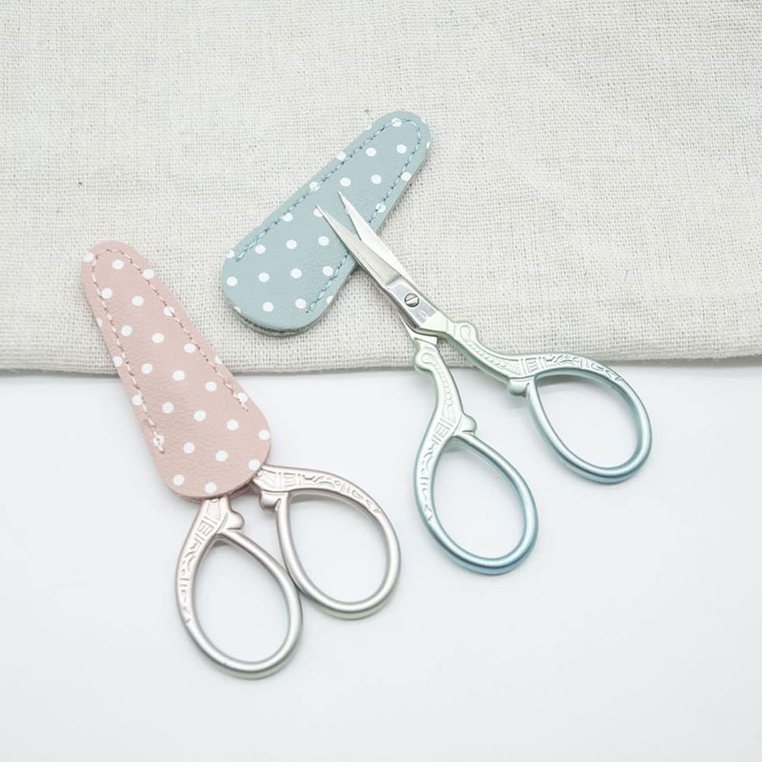 Kitchen Scissors Scissors Embroidery Scissor Detail Shear Sewing Thread Cutter Sewing Tool Crafting Scissors(Blue Pink)