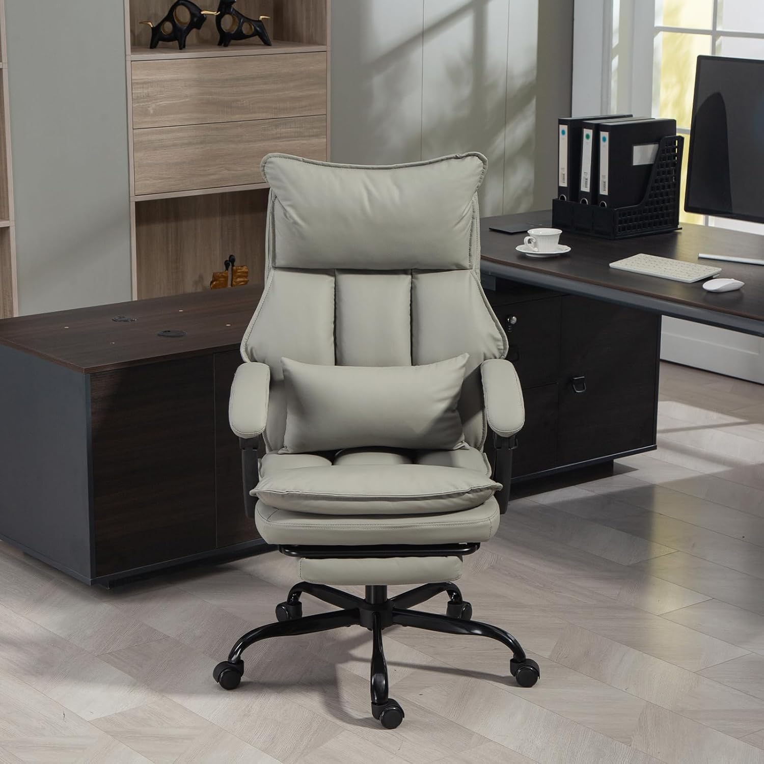 Home Office Desk Chairs Executive Office Chair 155 Reclining Office Chair with Footrest Leather High Back Comfy Computer
