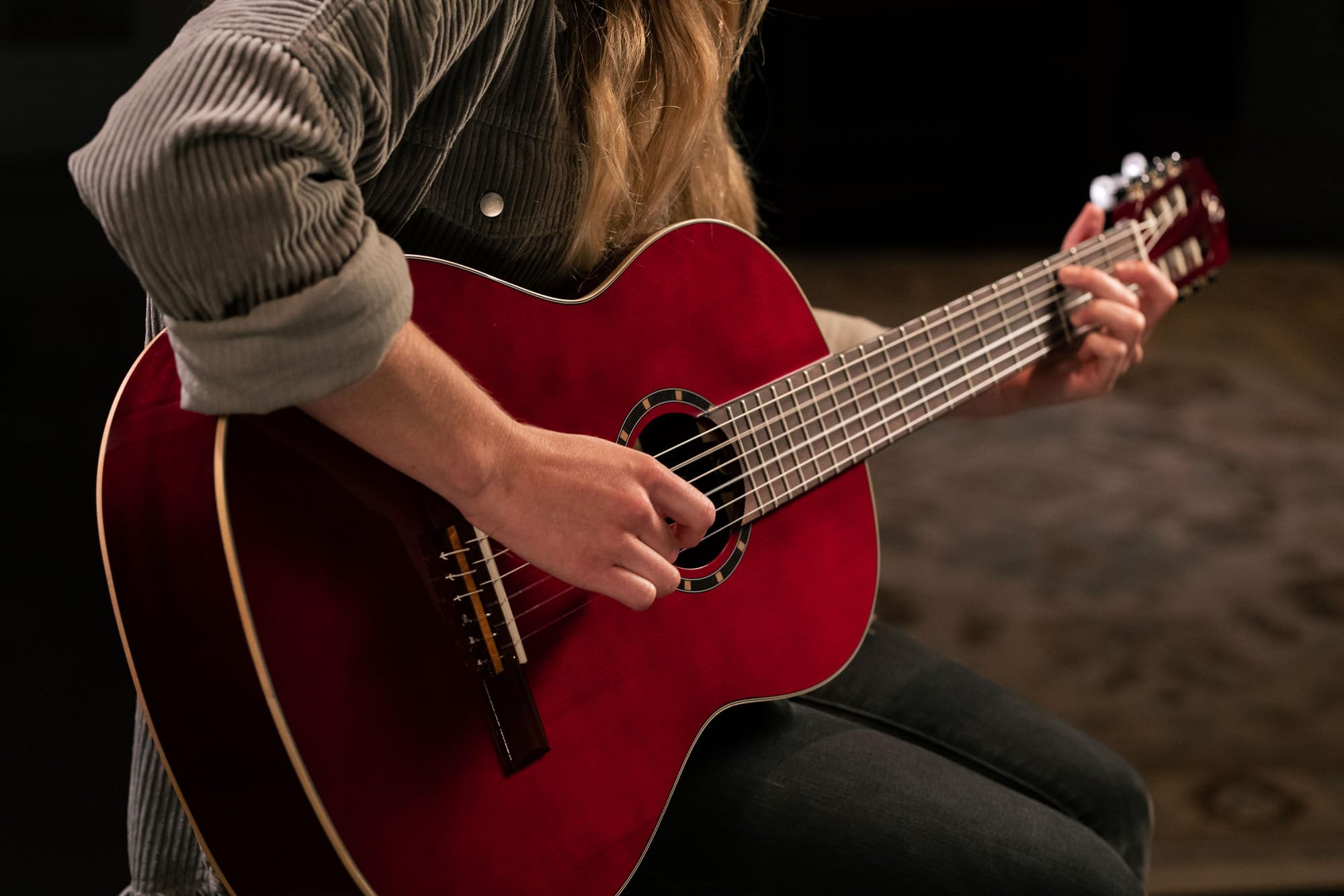 Ortega Guitars Chitarra Concerto Rossa Misura Standard - Serie Family - include Gig Bag - mogano/top in abete (R121WR)