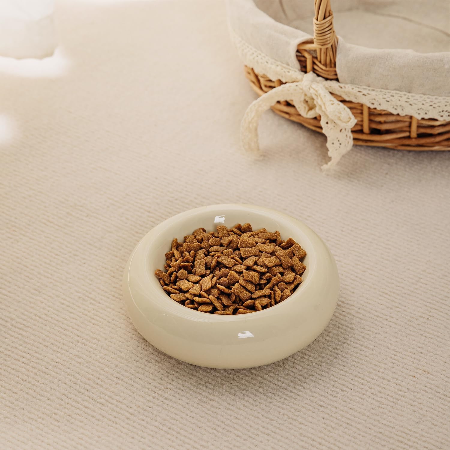 Cat Bowls,Ceramic Cat Food Bowl, Whisker Fatigue Relief Cat Bowl, Anti-Vomiting, Protect Spine, Perfect for Indoor Cats(2pc)