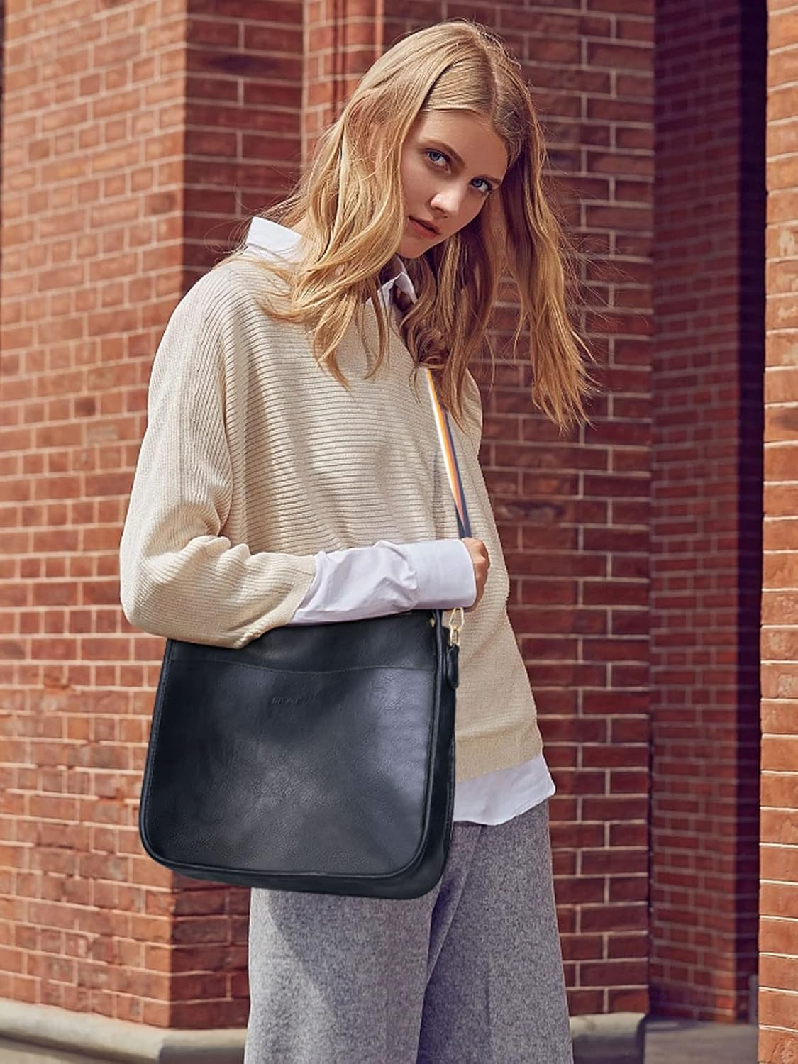 Crossbody Bag Women Vegan Leather Hobo Handbag Trendy Crossbody Shoulder Bag Purses For Women with 2 Adjustable Strap