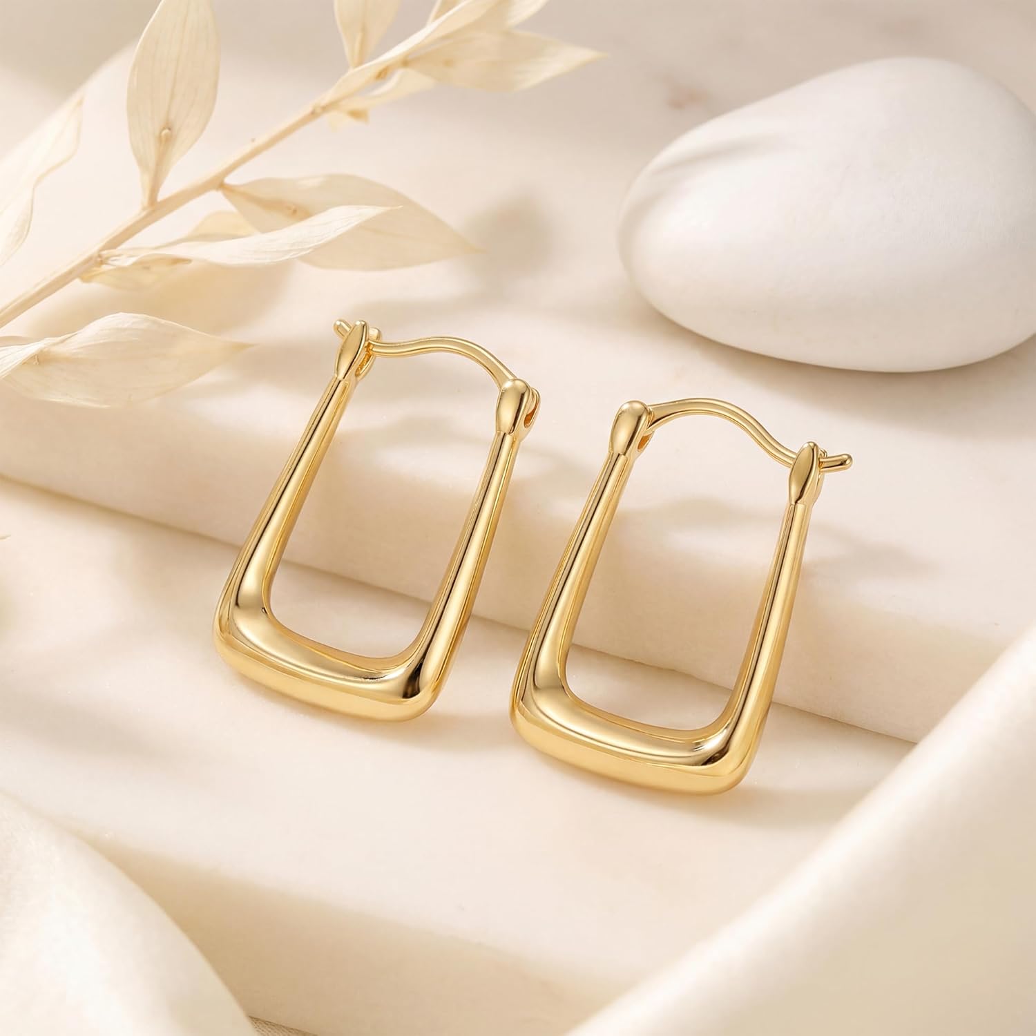 RAYSAM 14K Gold Earrings for Women 14K Gold Hoop Earrings for Women Square Gold Hoops Earring for Womens Square-Inspired Silhouette Hoop Earring for Womens Hoops 24mm