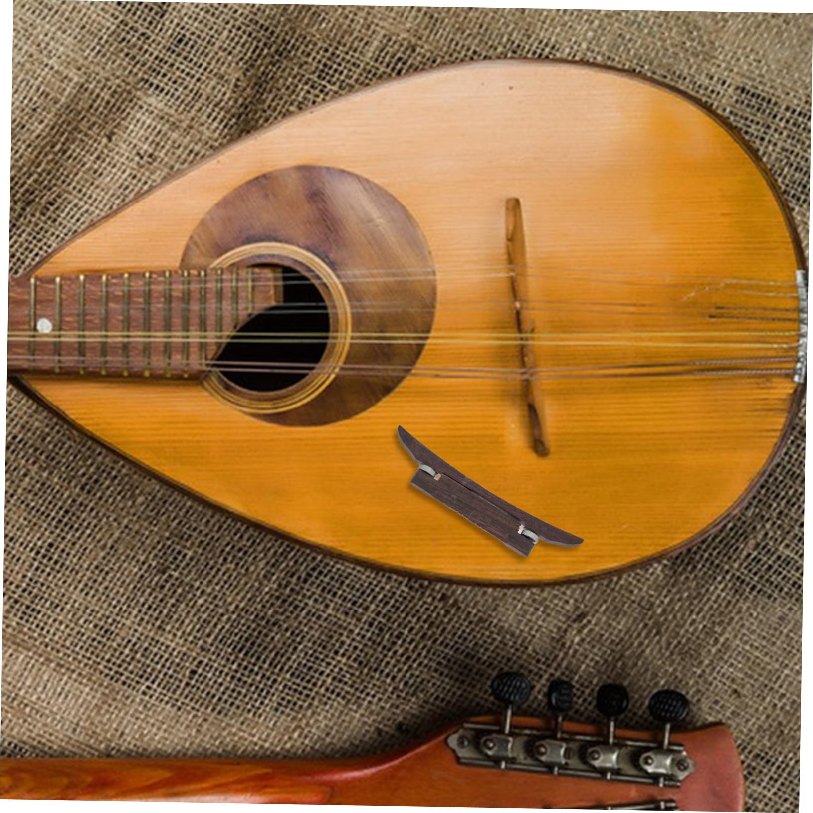 Hemobllo Pont de Mandoline en Bois Rouge de Remplacement Réglage de Tonalité Lisse pour Mandoline Professionnelle et Accessoires de Réparation