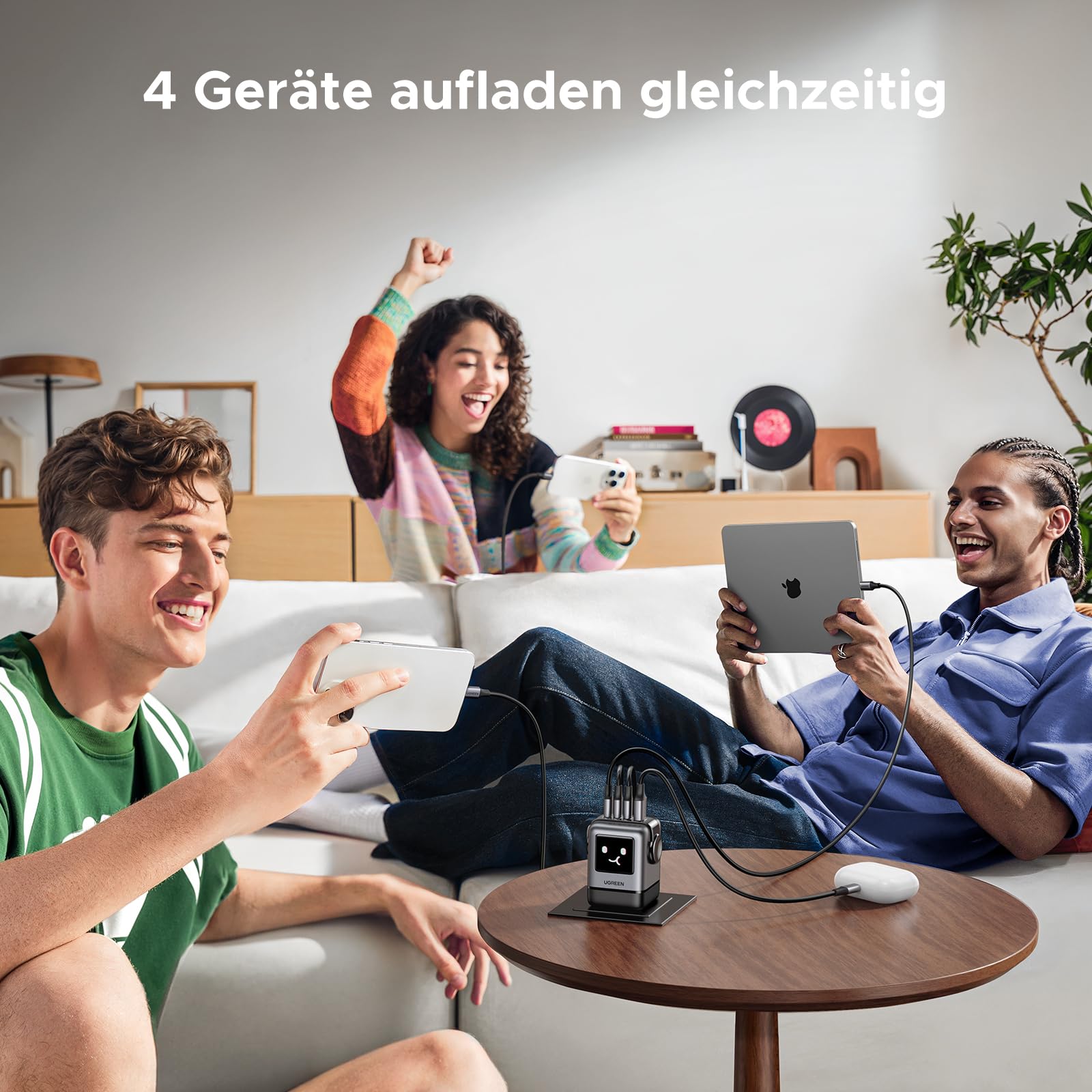 UGREEN UNO 100W USB C Ladegerät 4-Port, LED Display Robot Charger | Laptop Schnellladegerät, Echtzeit-Ladestatus mit UI-Emoji, kompatibel mit MacBook Pro/Air, iPad, iPhone,Galaxy S26,Steam Deck
