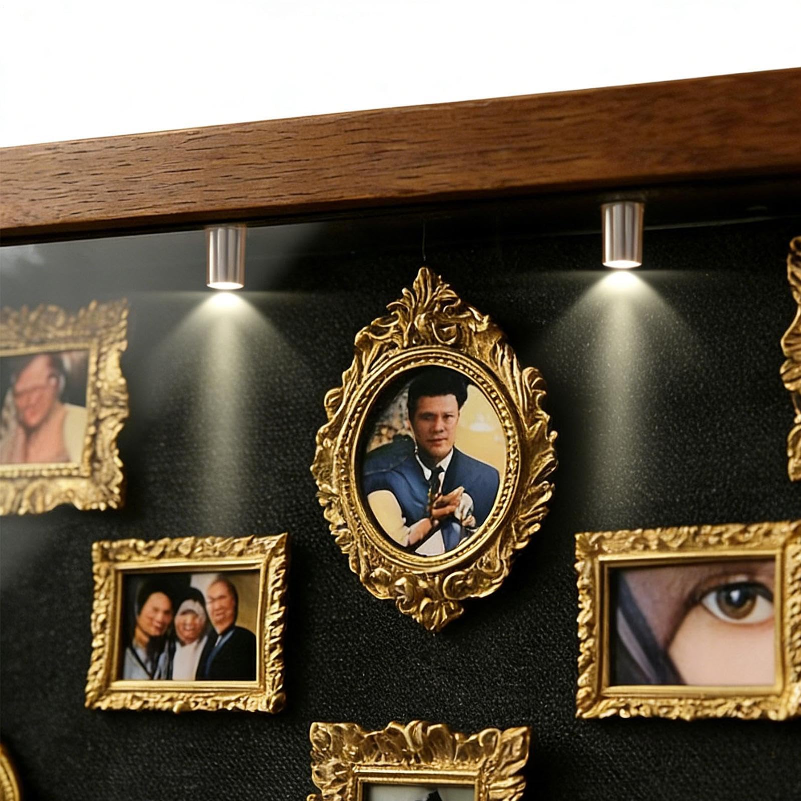 Generico Mini Museo Cornice Foto Personalizzata, Museo di Noi Scatola, Mini Cornice per Matrimonio, Regalo Donna Uomo Compleanno Anniversario Personalizzato, con Statuine,