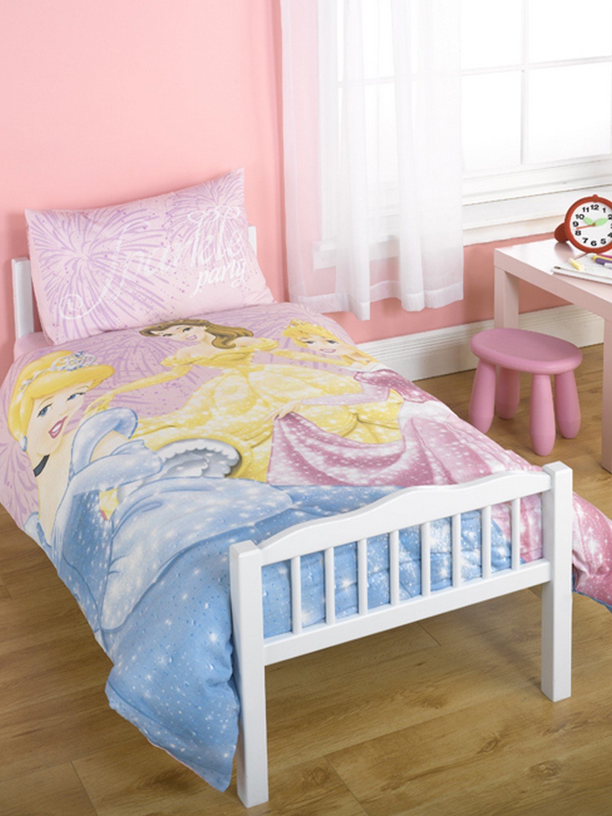 Housse de couette bébé Disney Princesse et taie pour décorer sa chambre de fille