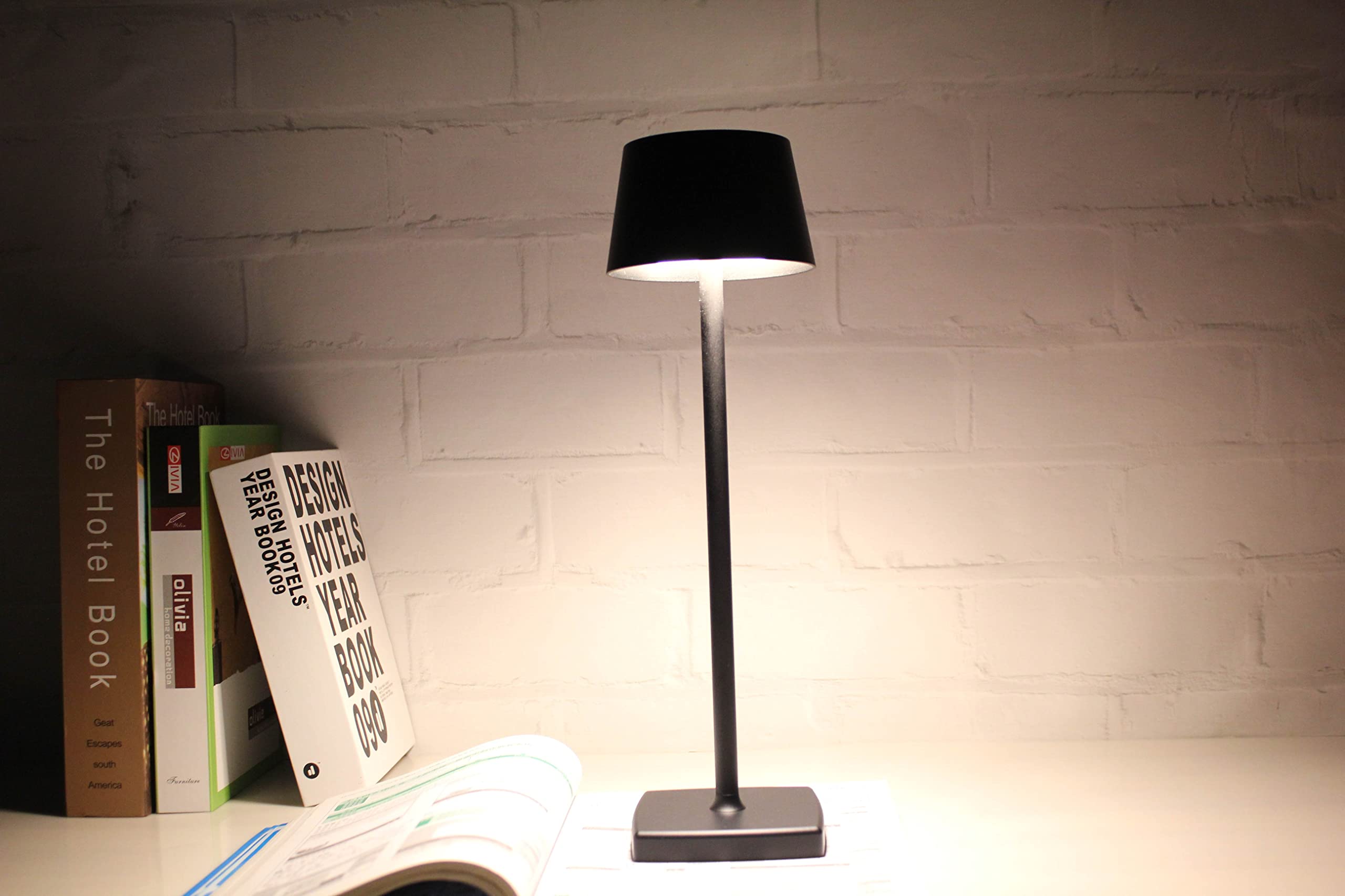 Soul & Saints PREMIUM Tischlampe schwarz matt LED warmweiß massiv Tischleuchte dimmbar touch extrem hell Lampe (schwarz matt)