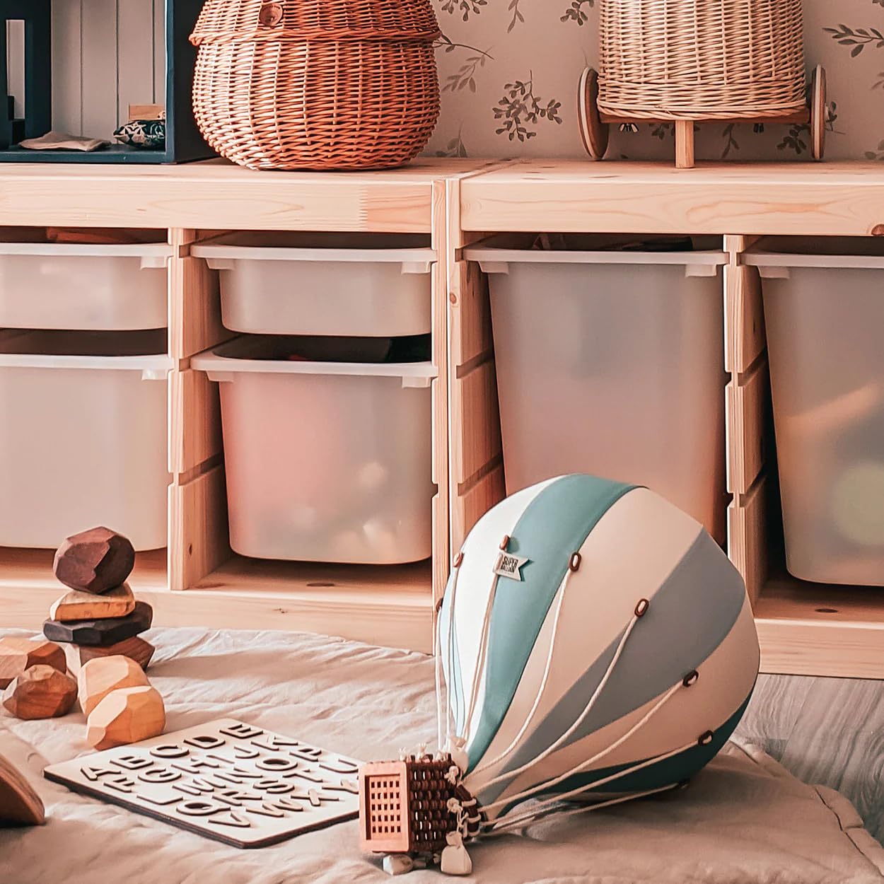 Heißluftballon Deko – Ø 20 cm – Handgefertigt in Polen – Inkl. Befestigung – Grün, Blau, Ecru – Perfektes Geschenk für Kinderzimmer