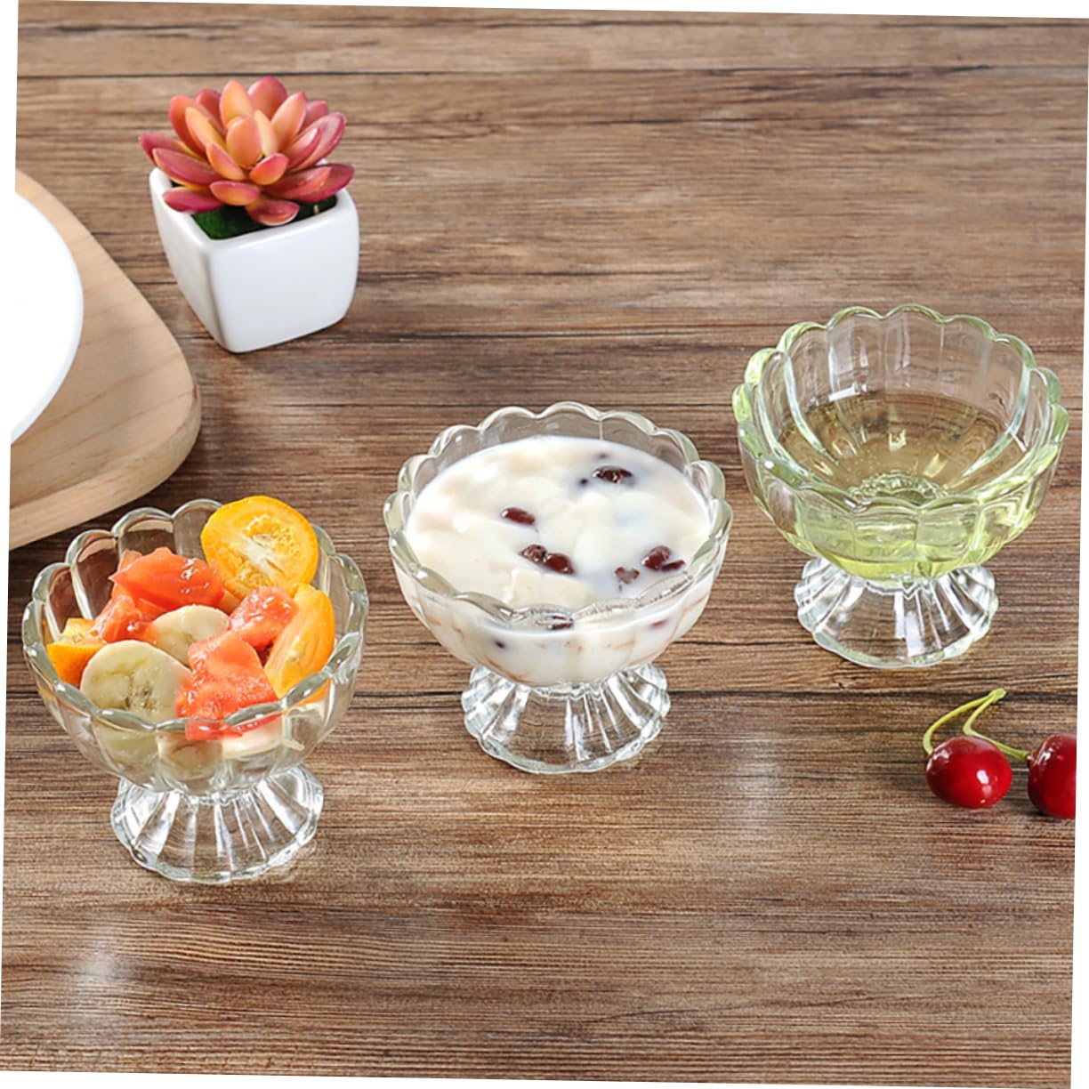 Set 6 Pezzi Coppe Di Gelato e Tazze Per Budino in Vetro Da 100 Ml, Resistenti Al Caldo e Freddo, Trasparenti Per Dessert e Uso Quotidiano