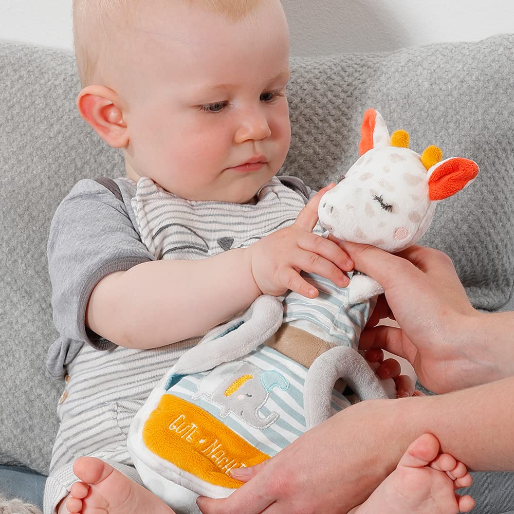Fehn 053166 - Jirafa de peluche con bolsa de transporte y bordado que brilla en la oscuridad, para bebés a partir de 0 meses, tamaño: 23 cm
