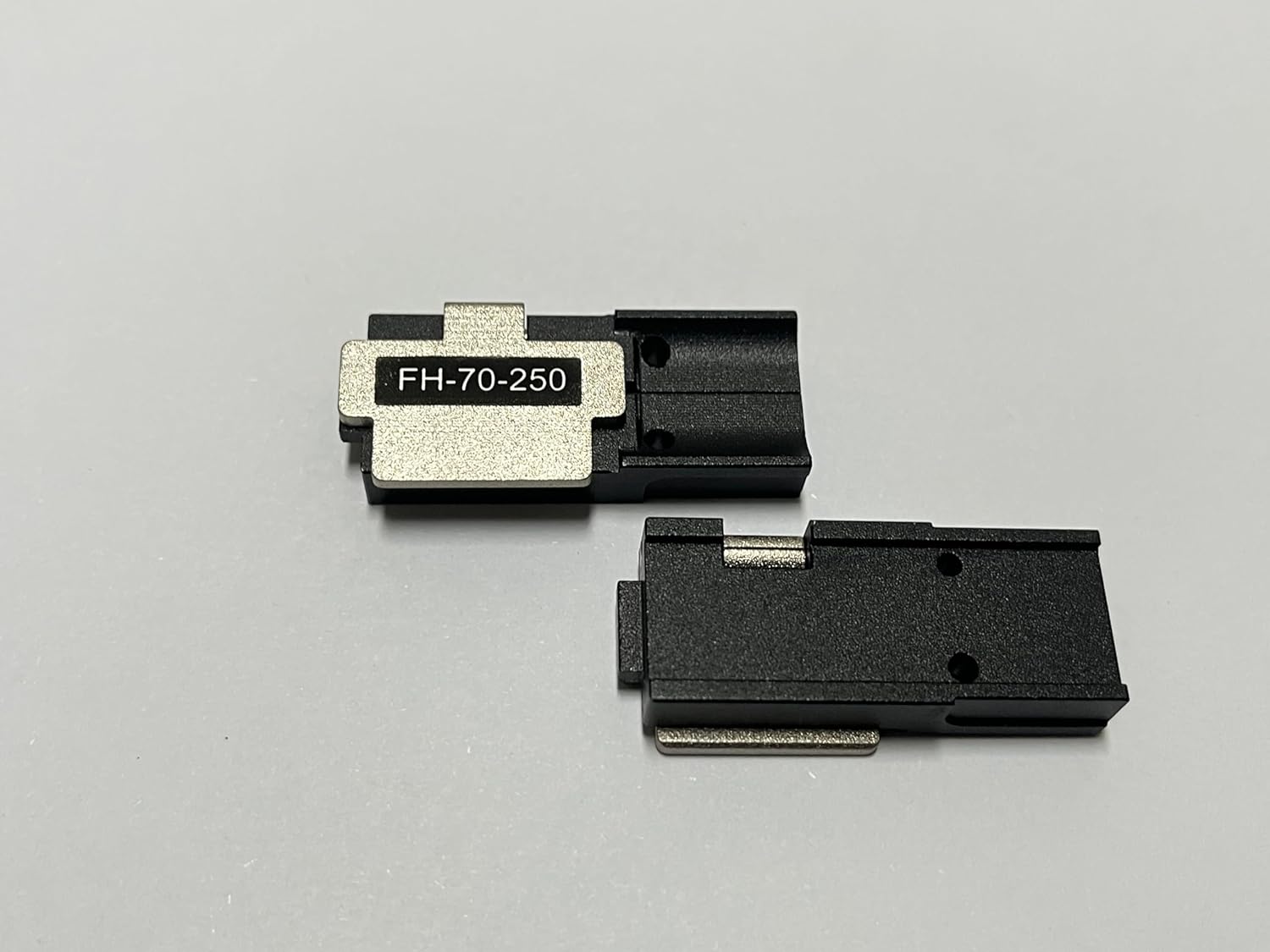 Fujikura Welding Fusion Splicer FSM-90S FSM-90S+ FSM-88S FSM-88S+ FSM-70S FSM-70S+ SM-90R FSM-88R FSM-70R Fiber Holder Sheath Clamps Fixlure Chuck FH-70-250