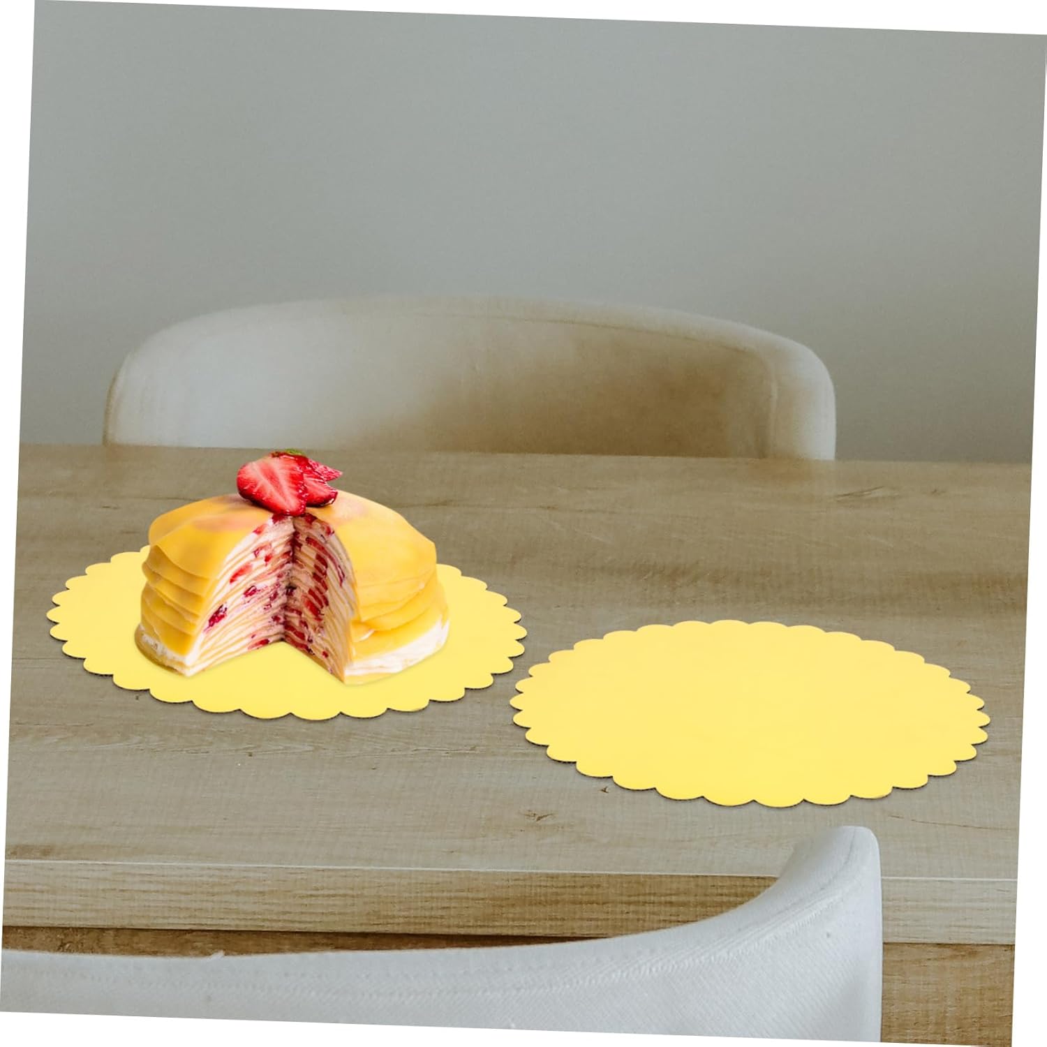 30pcs Round Cake Boards Cake Decorating Bases for Weddings Birthdays and Holiday Parties Made From Food Grade Paper Strong and Reliable