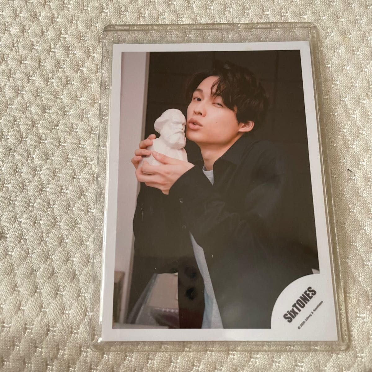 Amazon.co.jp: 11 15 SixTONES 松村北斗 公式写真 2枚セット : ホーム